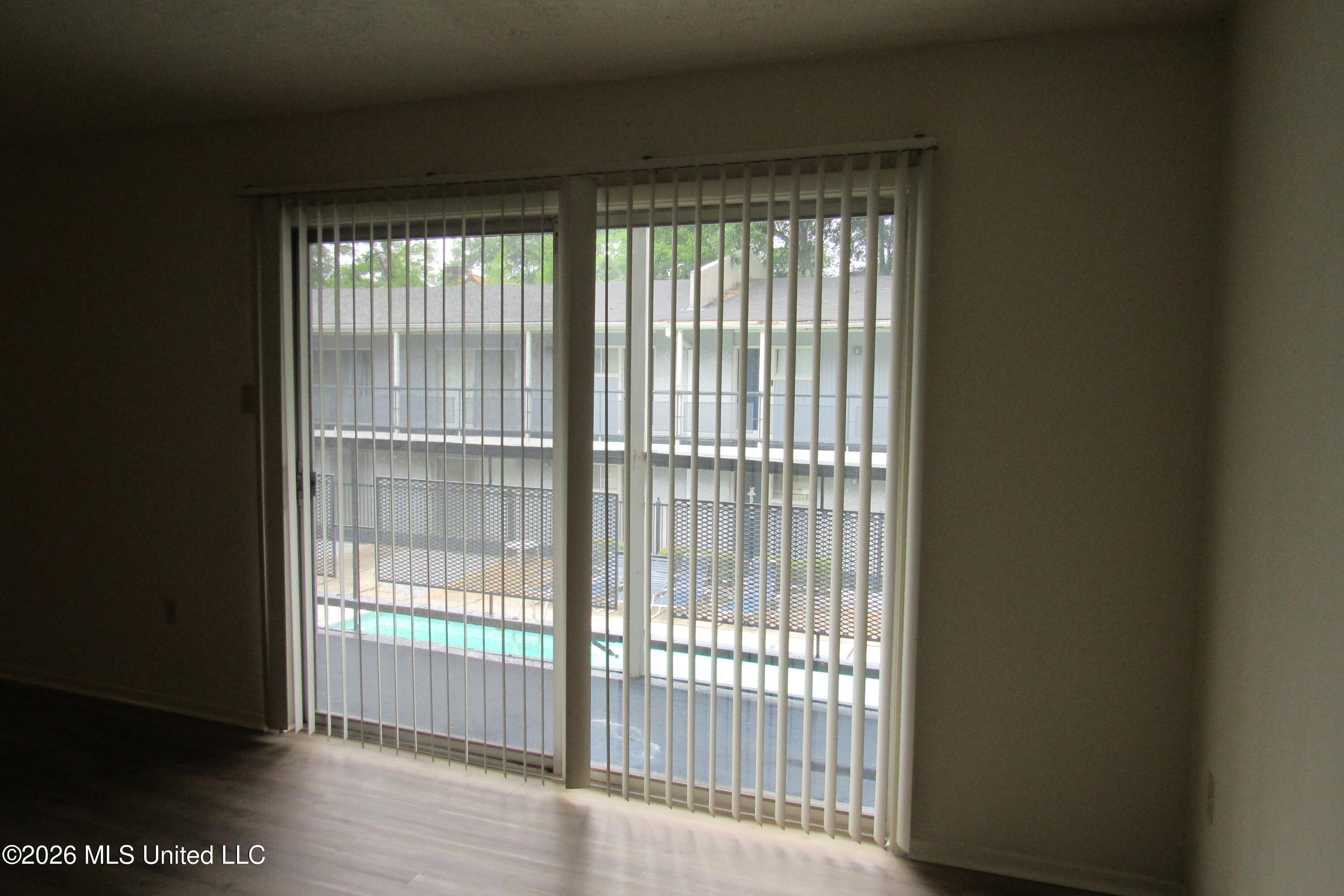 948 Bellevue Place Property Photo 7