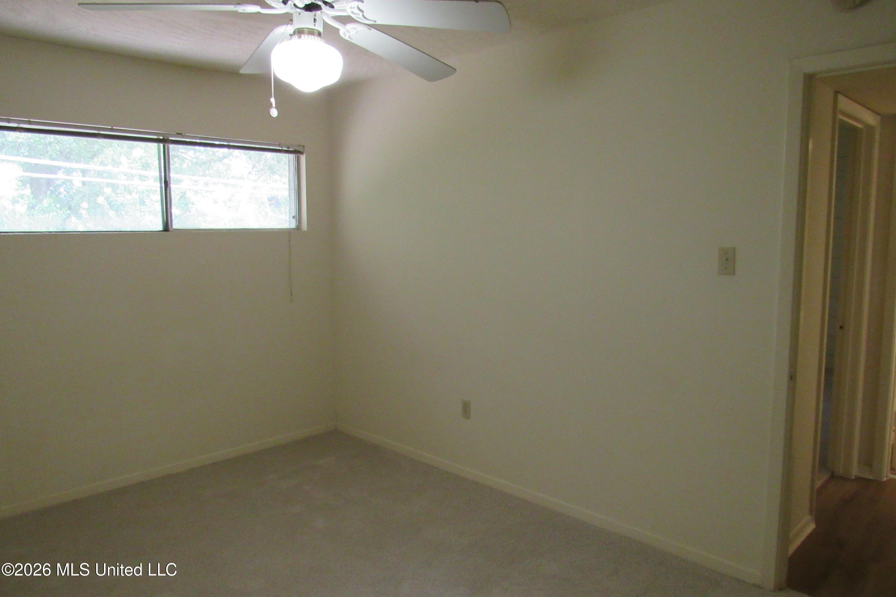 948 Bellevue Place Property Photo 11