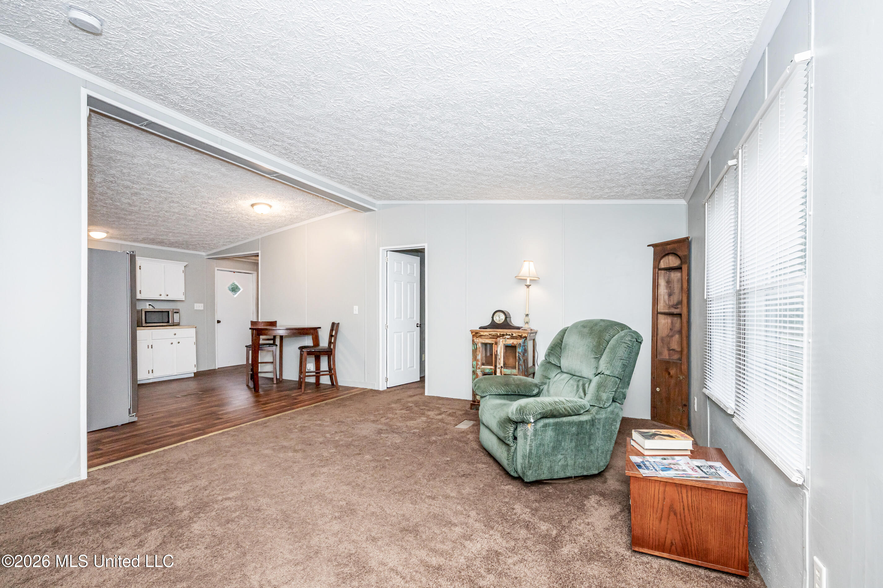 8708 Maple Avenue Property Photo 5