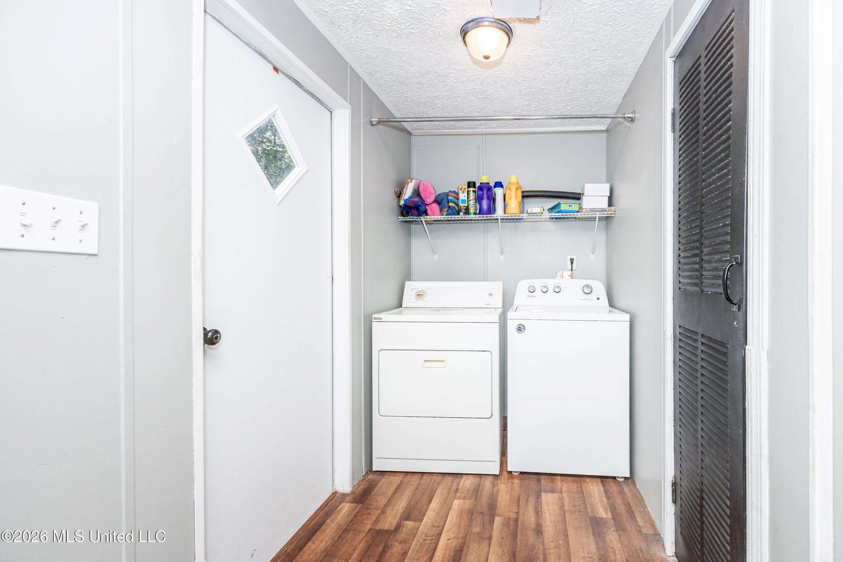 8708 Maple Avenue Property Photo 15