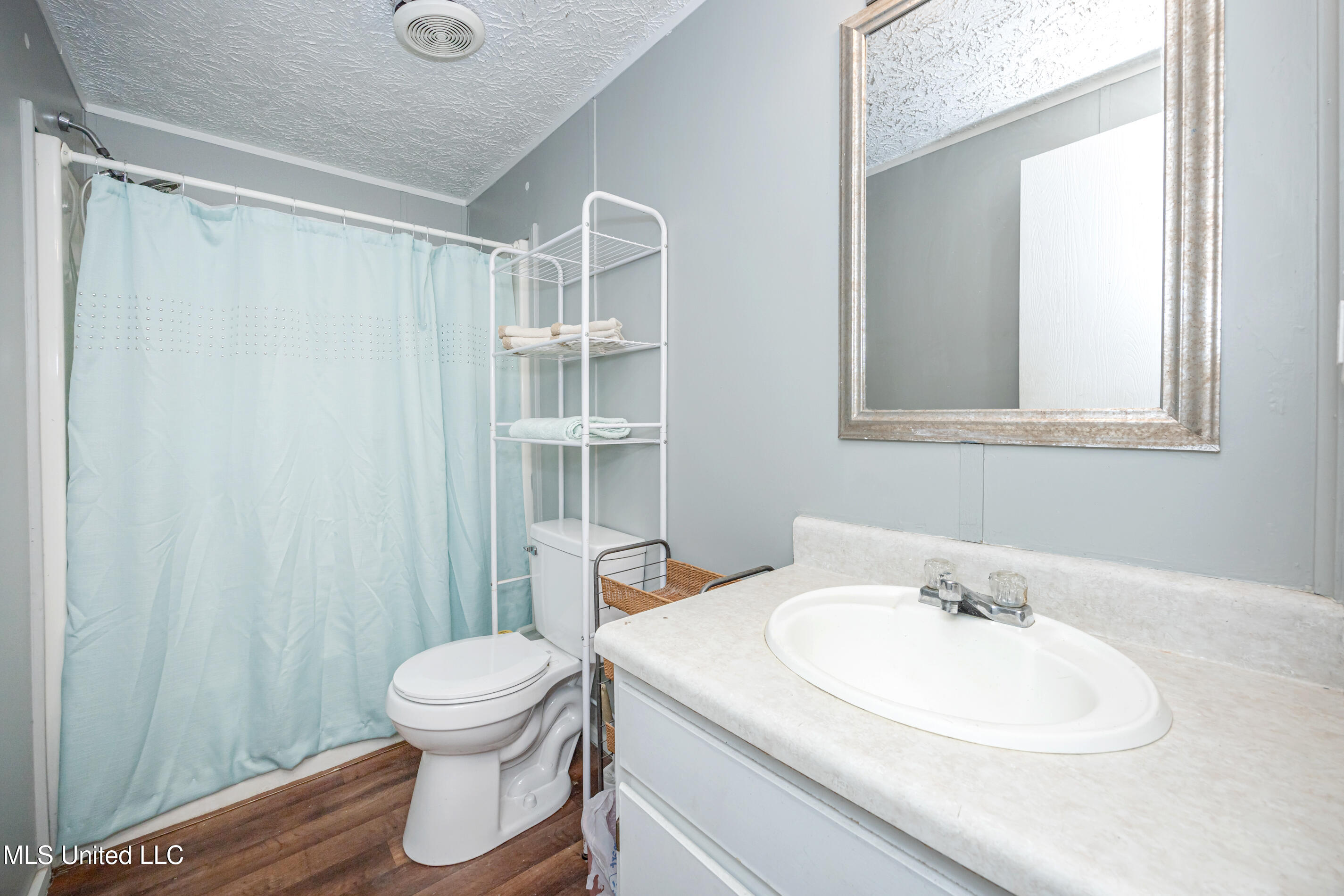 8708 Maple Avenue Property Photo 25