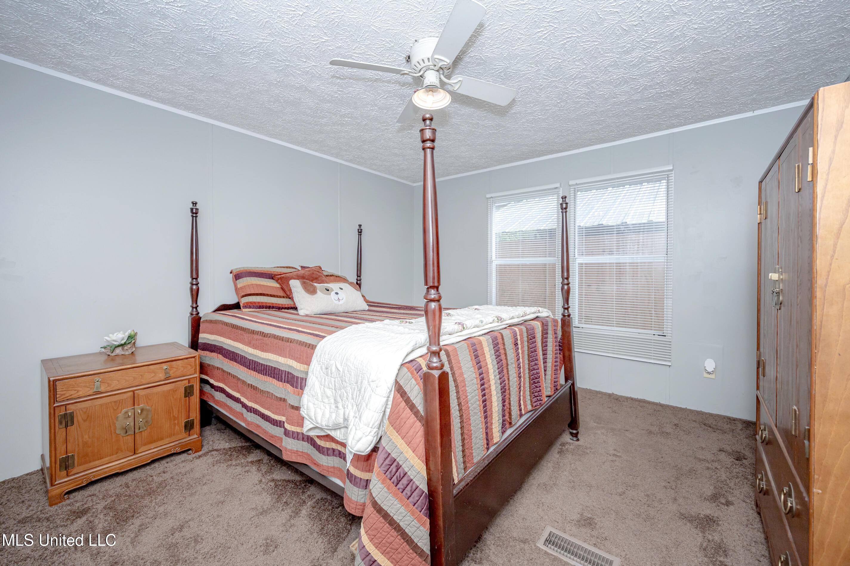 8708 Maple Avenue Property Photo 26
