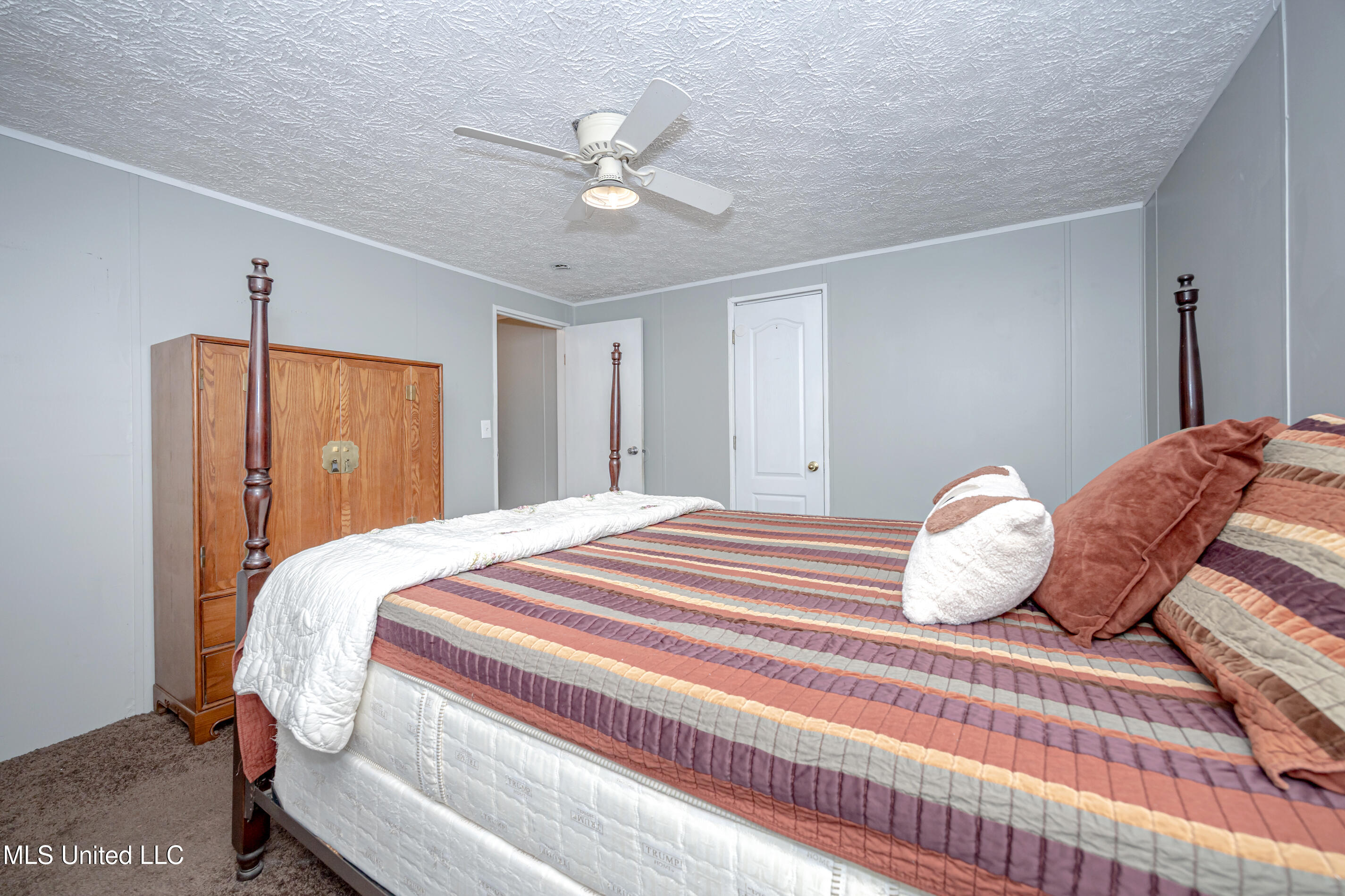 8708 Maple Avenue Property Photo 28