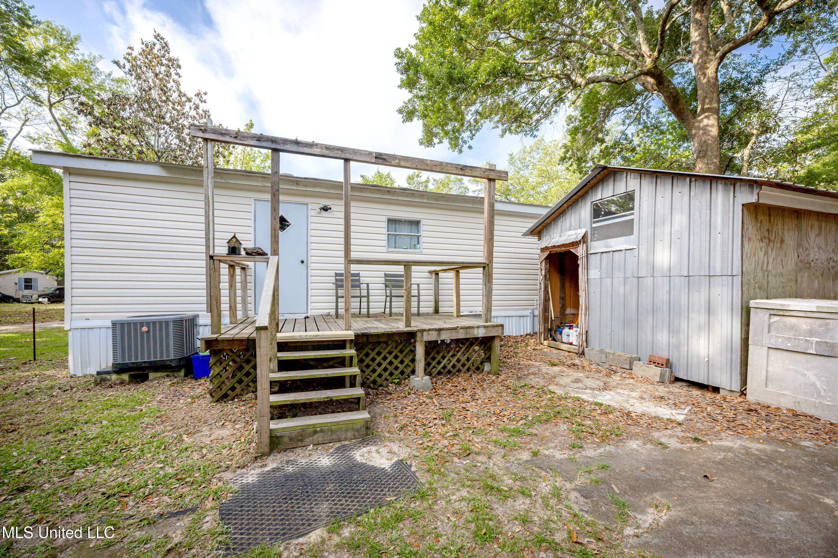 8708 Maple Avenue Property Photo 30