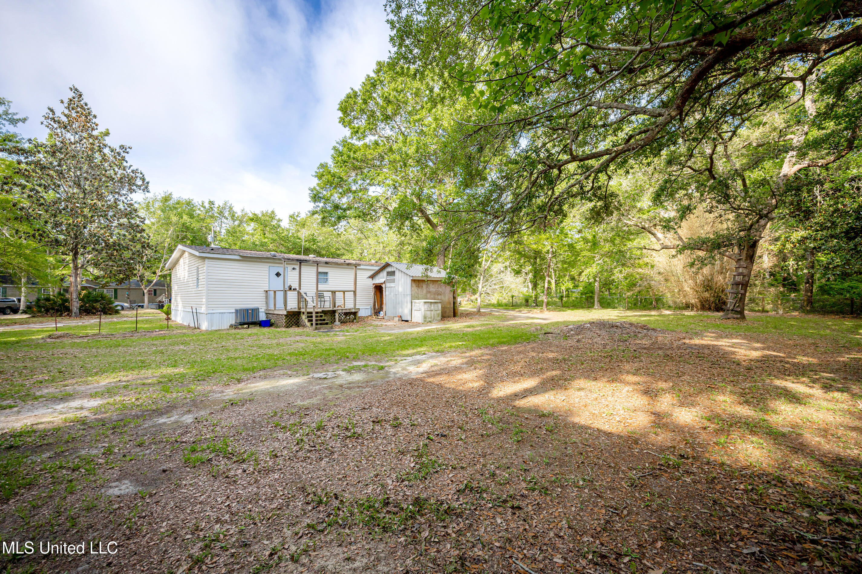 8708 Maple Avenue Property Photo 31