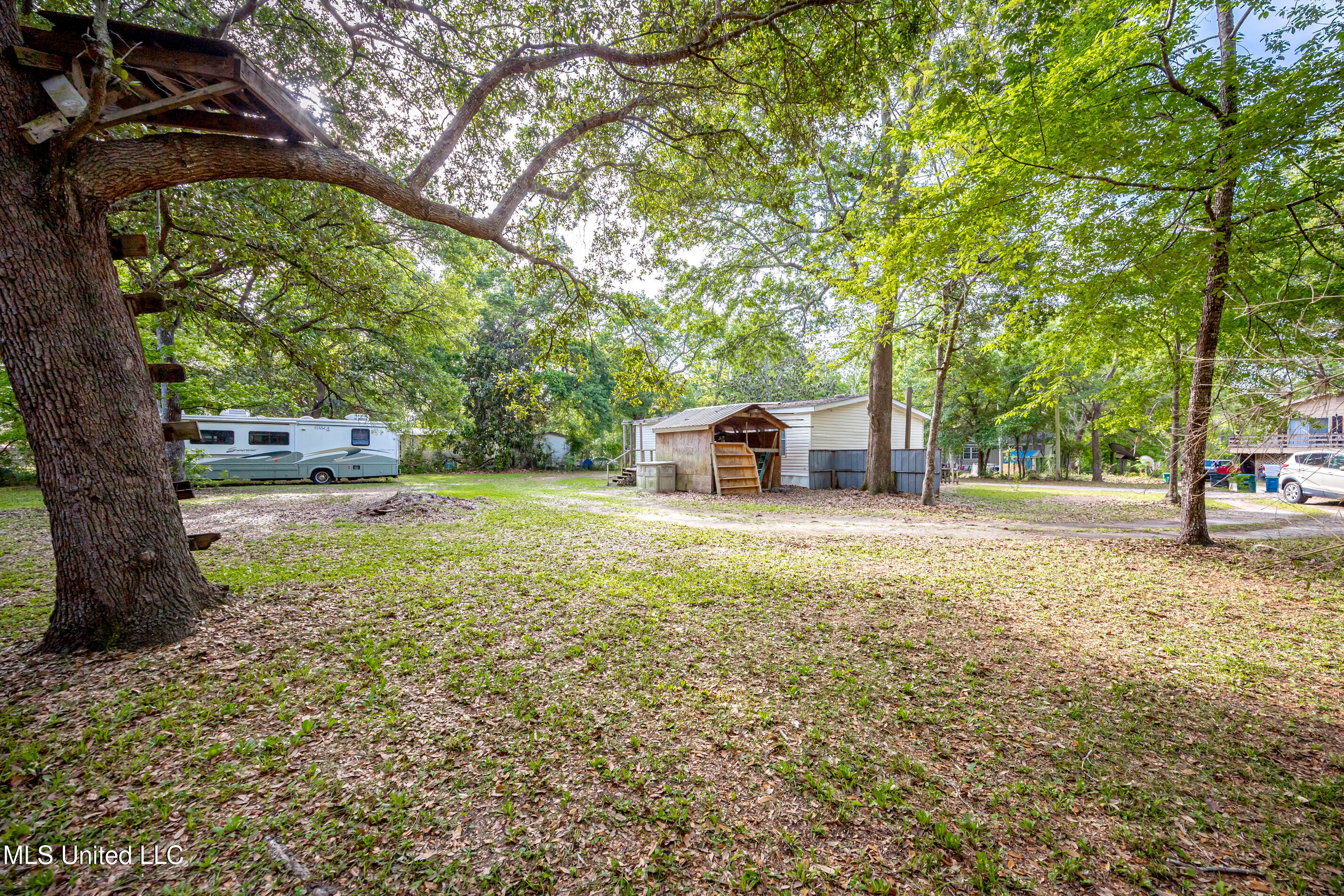 8708 Maple Avenue Property Photo 33