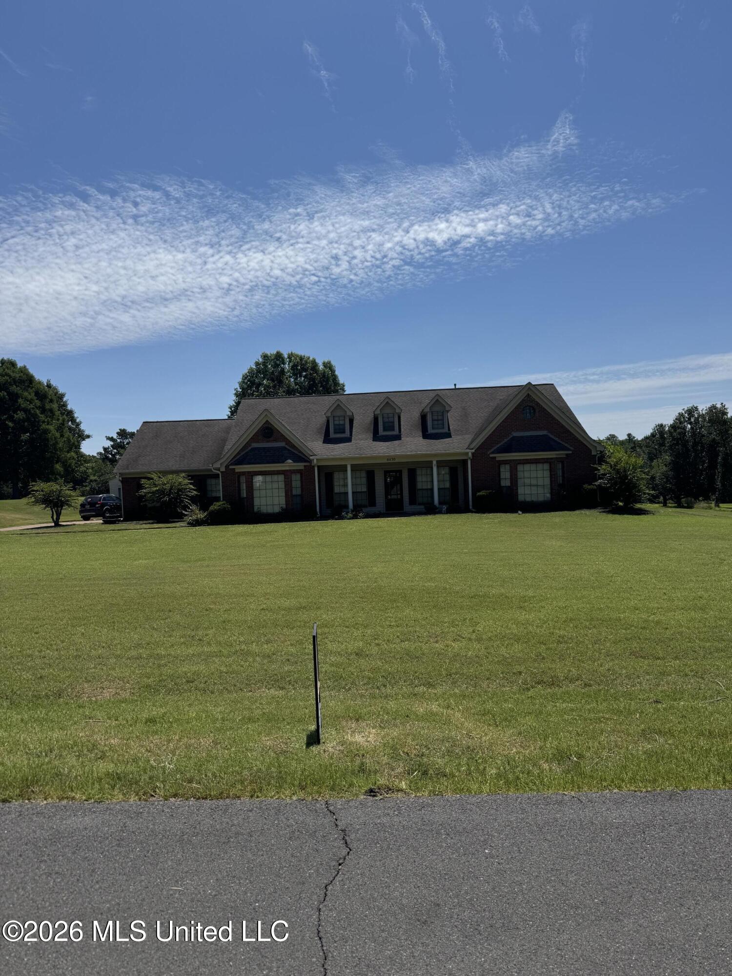4430 Summers Pl Drive Property Photo 1