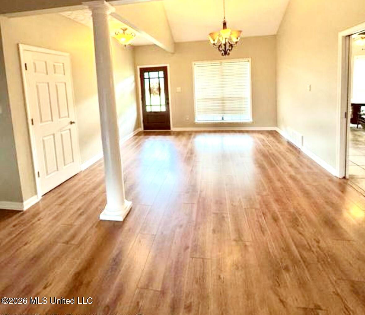 4430 Summers Pl Drive Property Photo 3