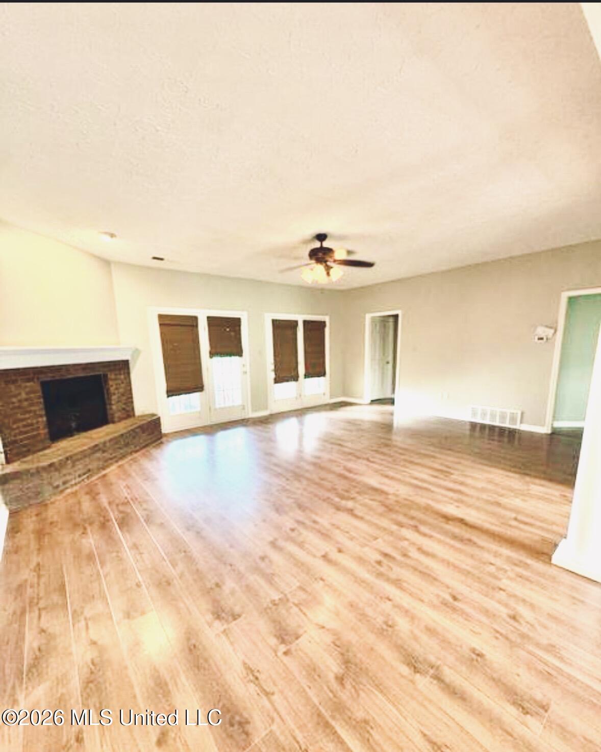 4430 Summers Pl Drive Property Photo 6