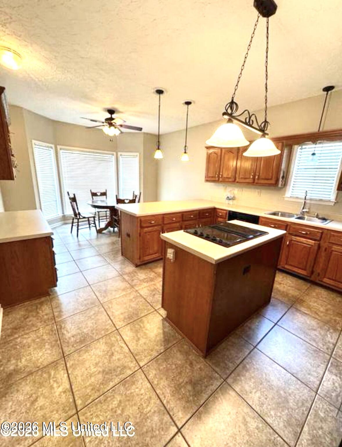 4430 Summers Pl Drive Property Photo 13