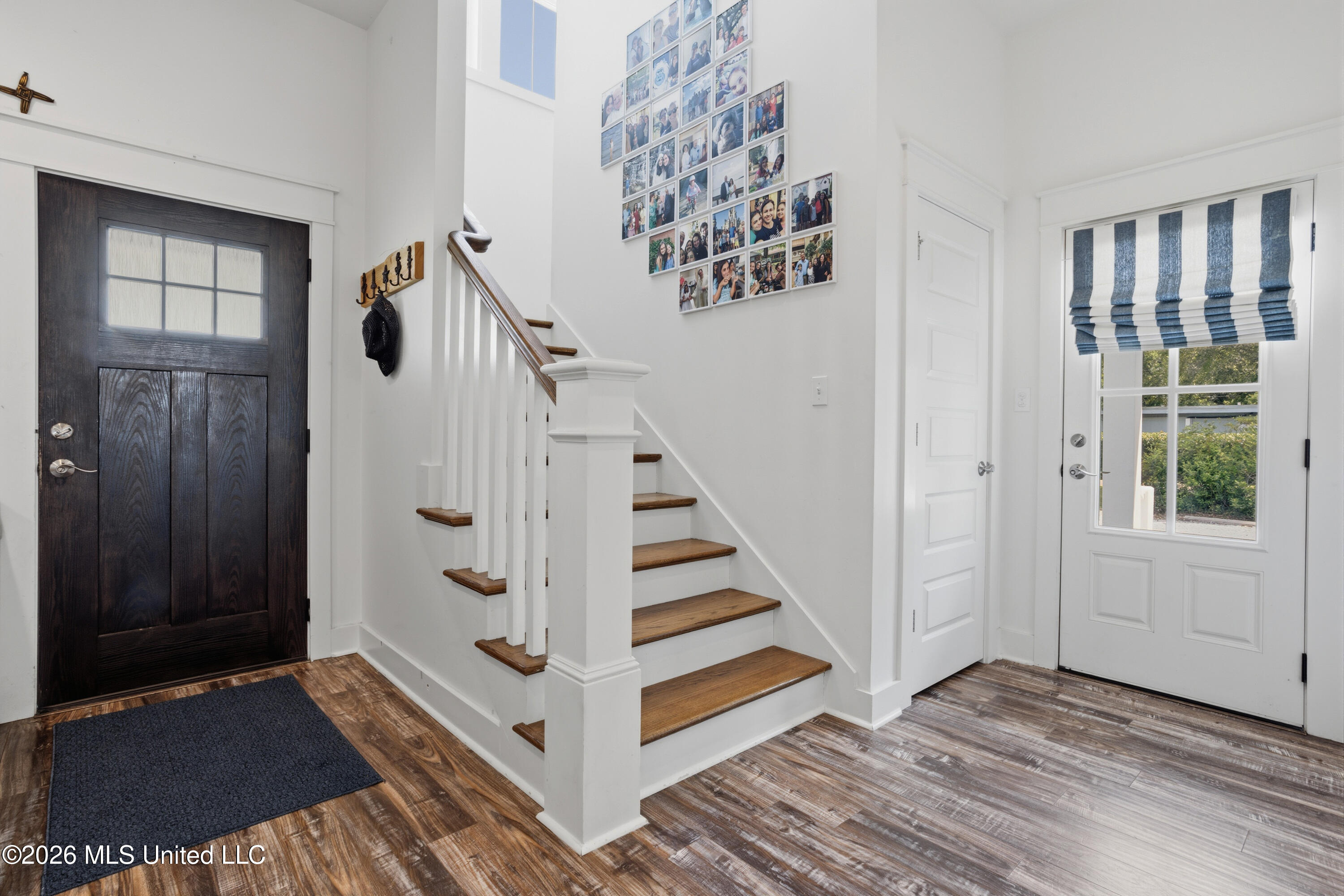 207 Dewey Avenue Property Photo 32