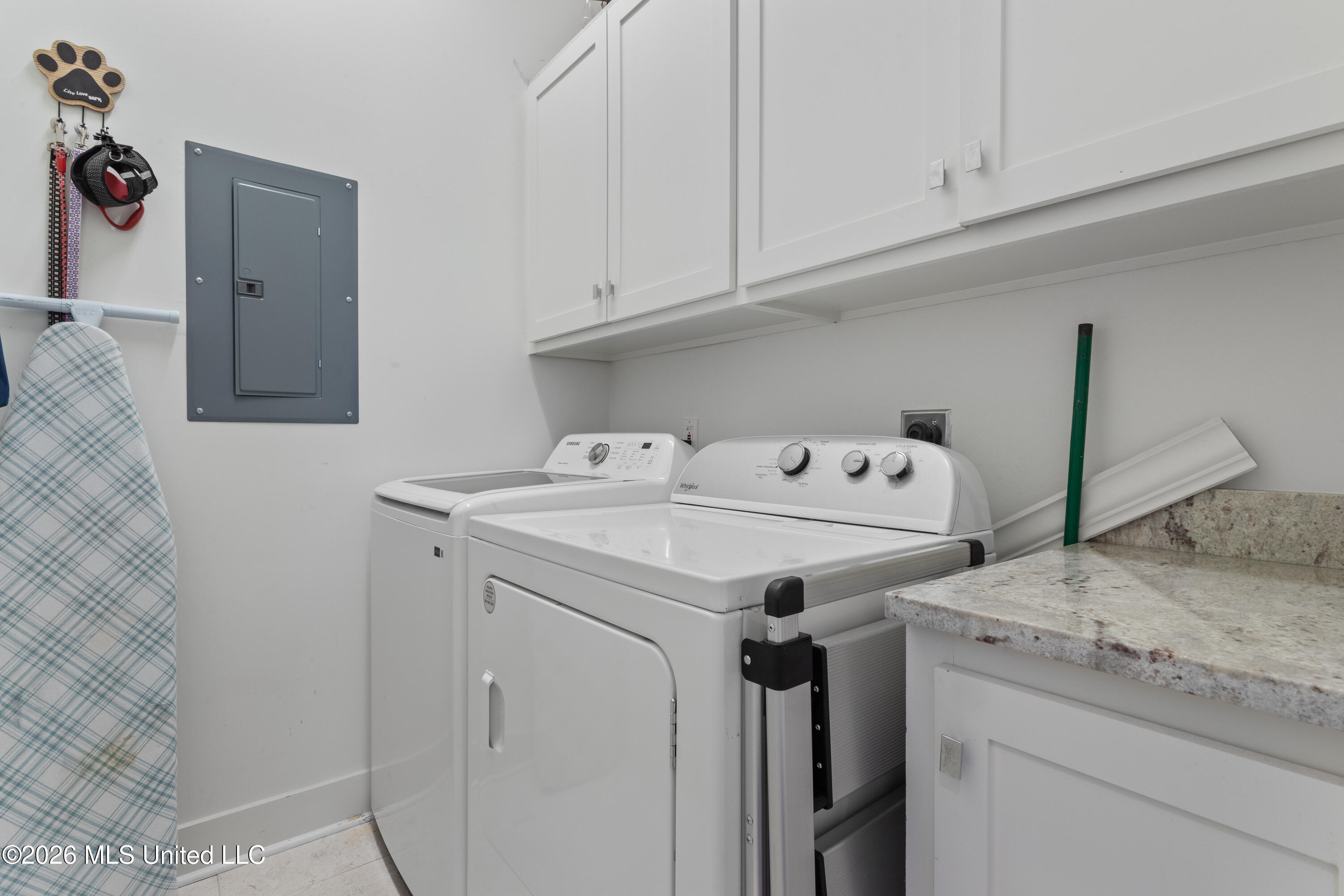 207 Dewey Avenue Property Photo 40
