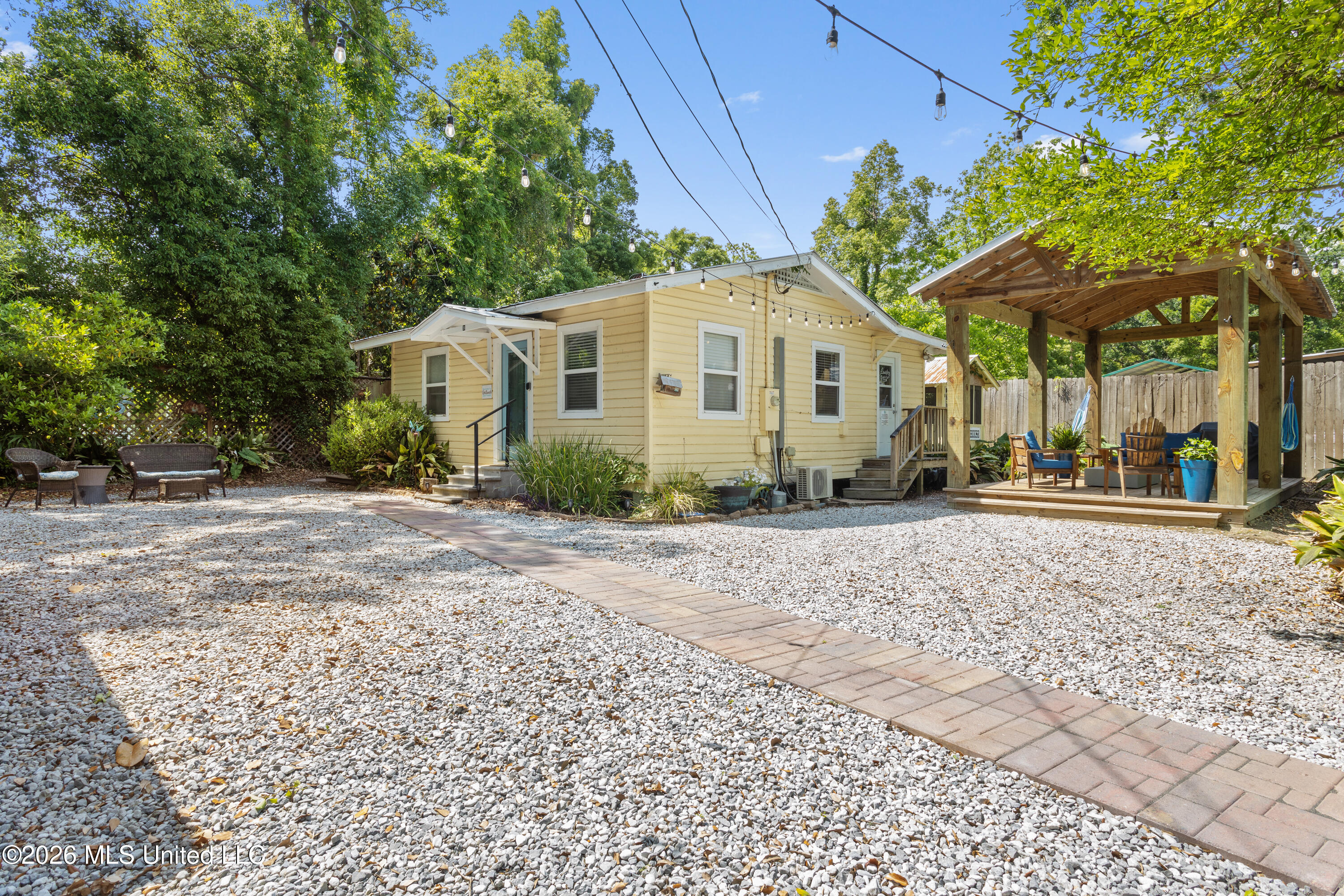 207 Dewey Avenue Property Photo 52