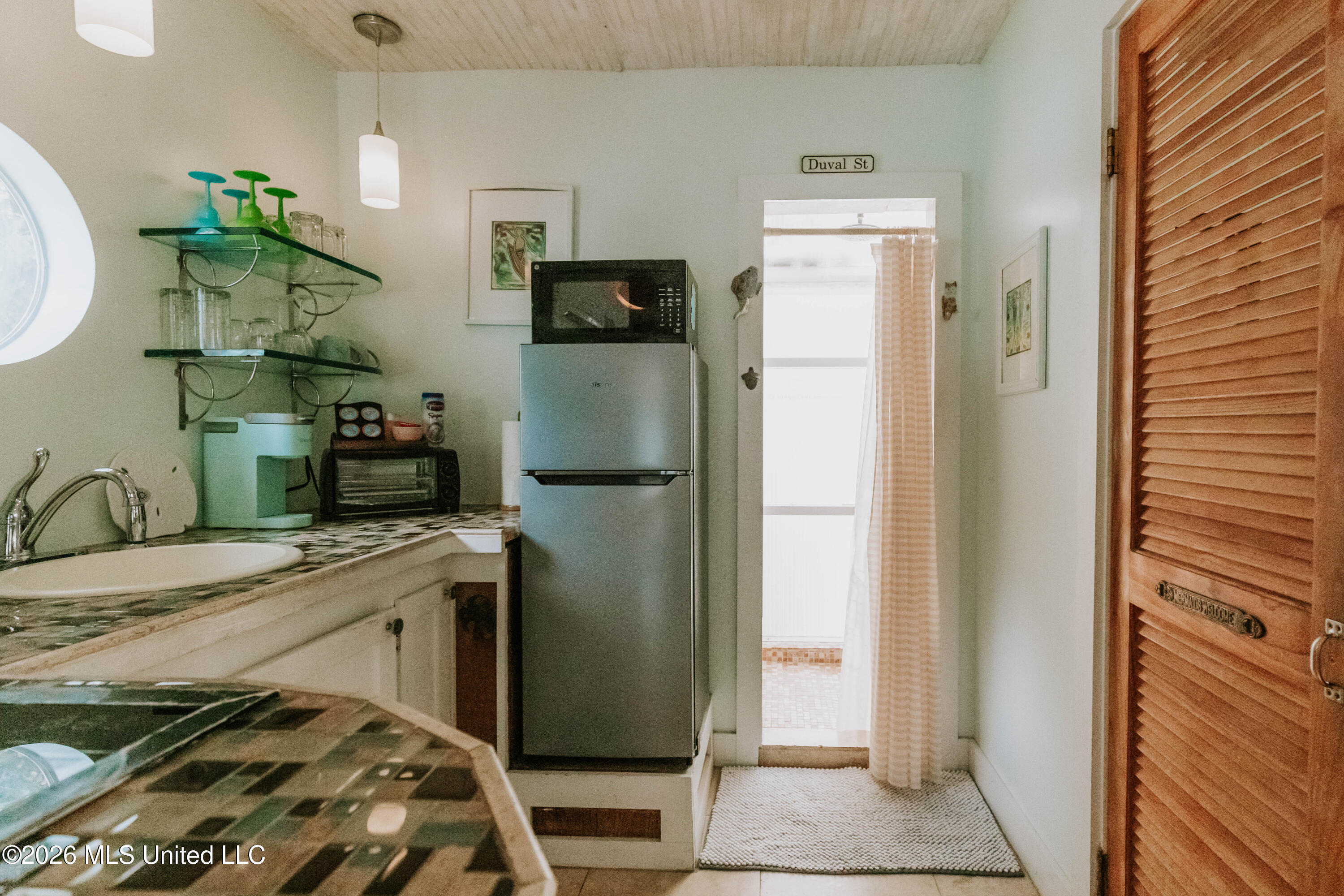 207 Dewey Avenue Property Photo 71
