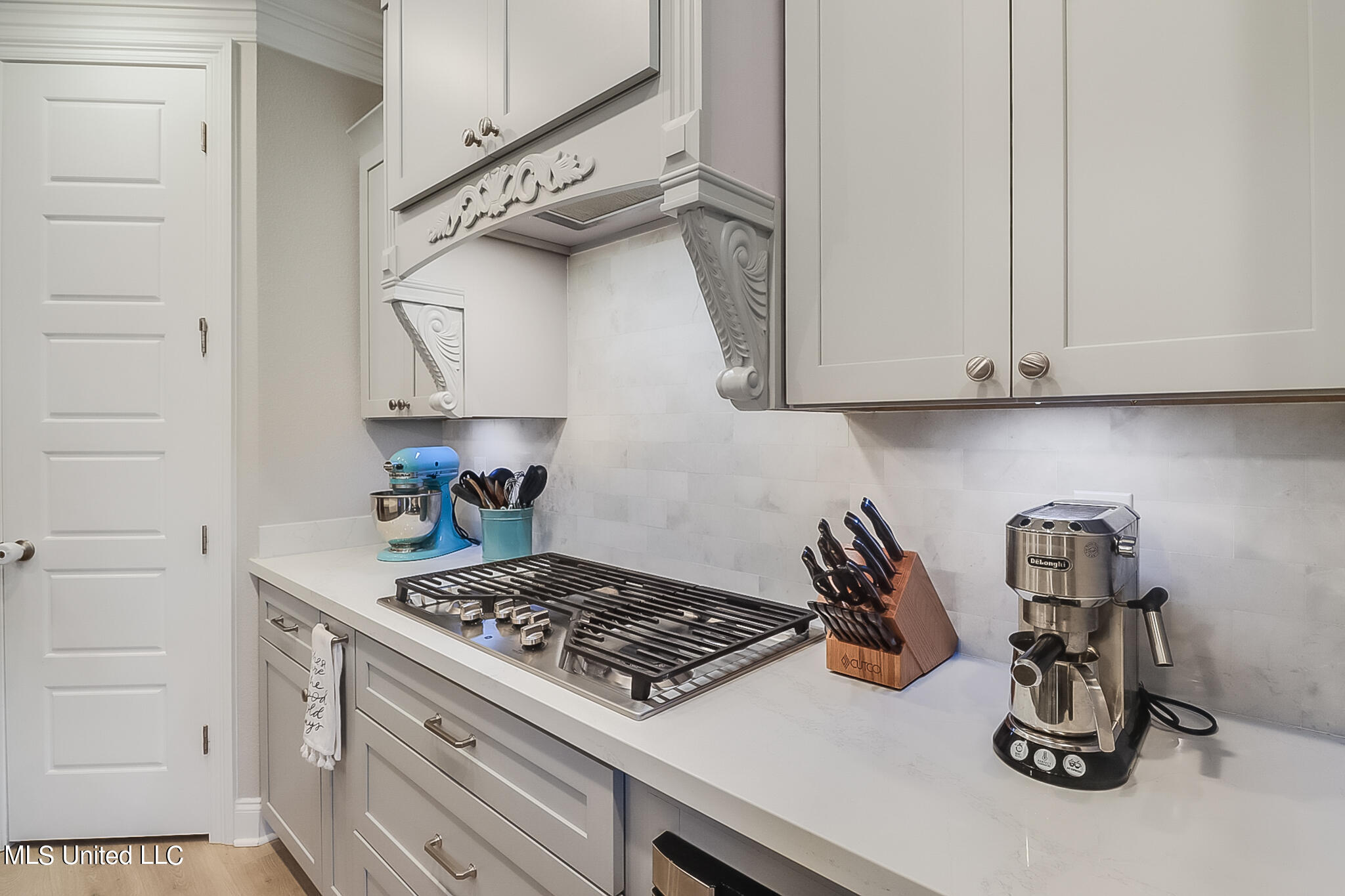 12537 Alphabet Road Property Photo 8