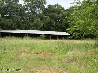 Highway 13 Property Photo 8
