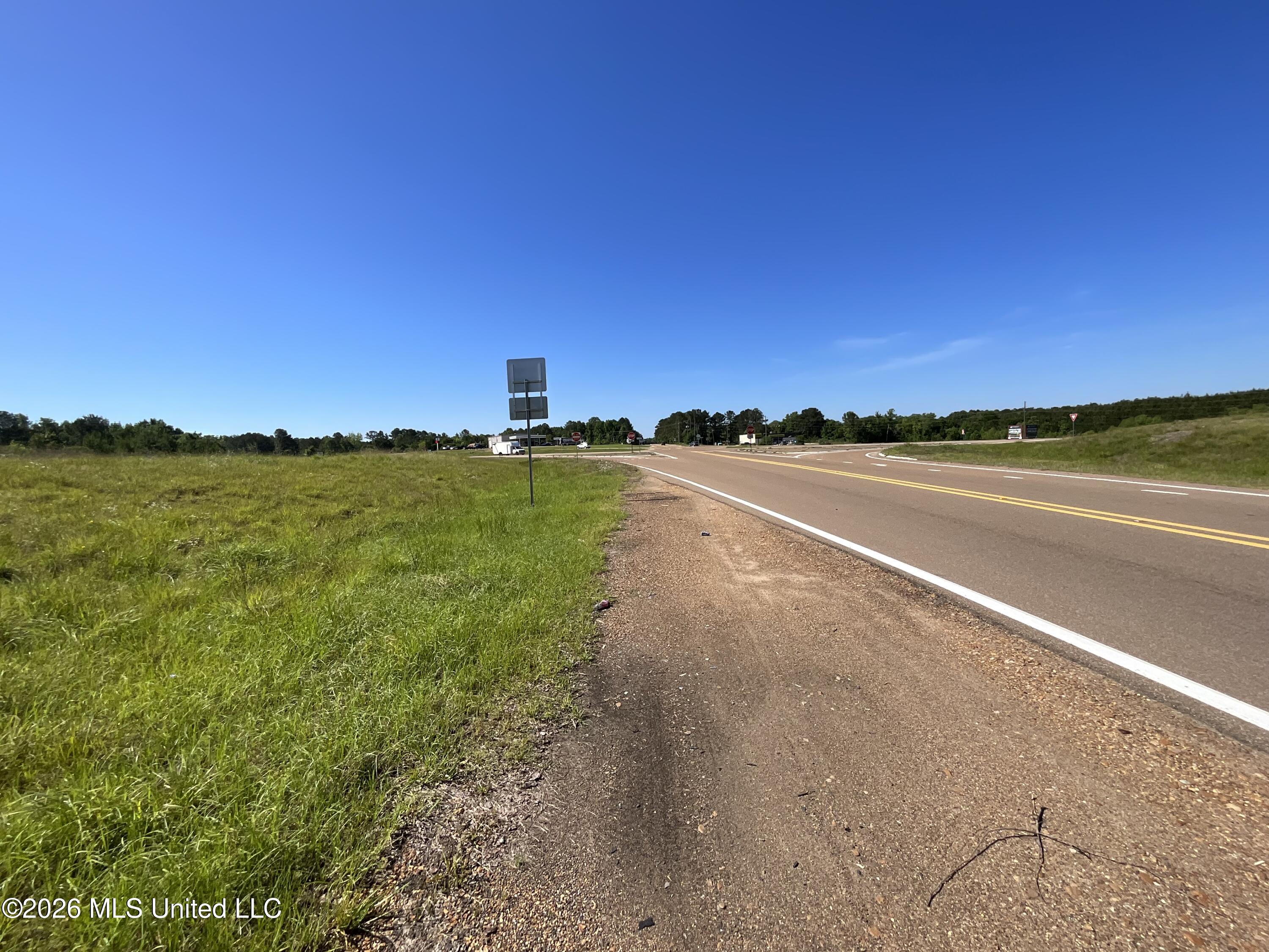 100 N Ms-33 Highway Property Photo 2