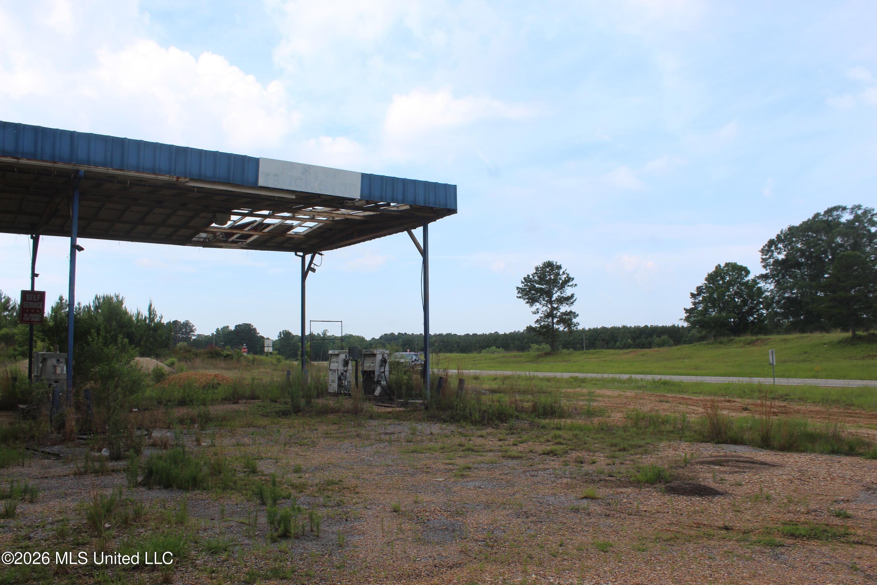 100 N Ms-33 Highway Property Photo 9