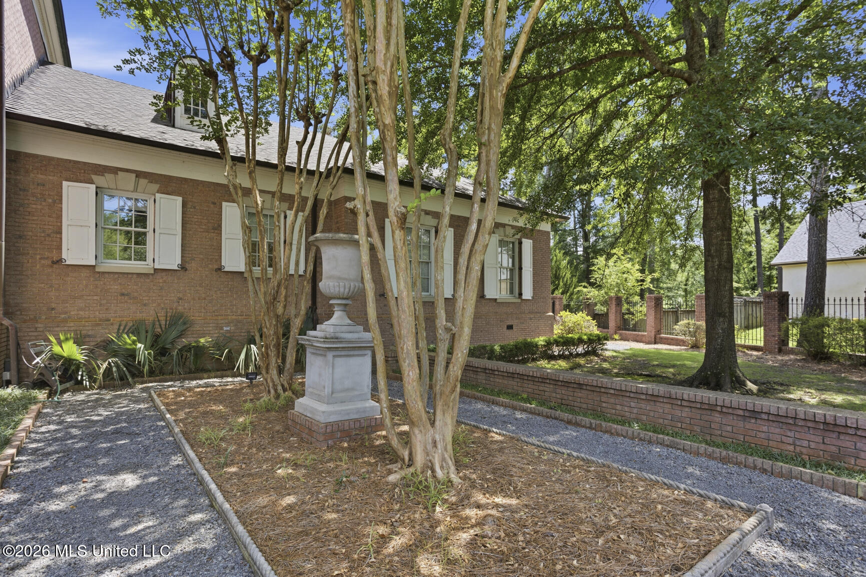 147 Chantilly Drive Property Photo 6