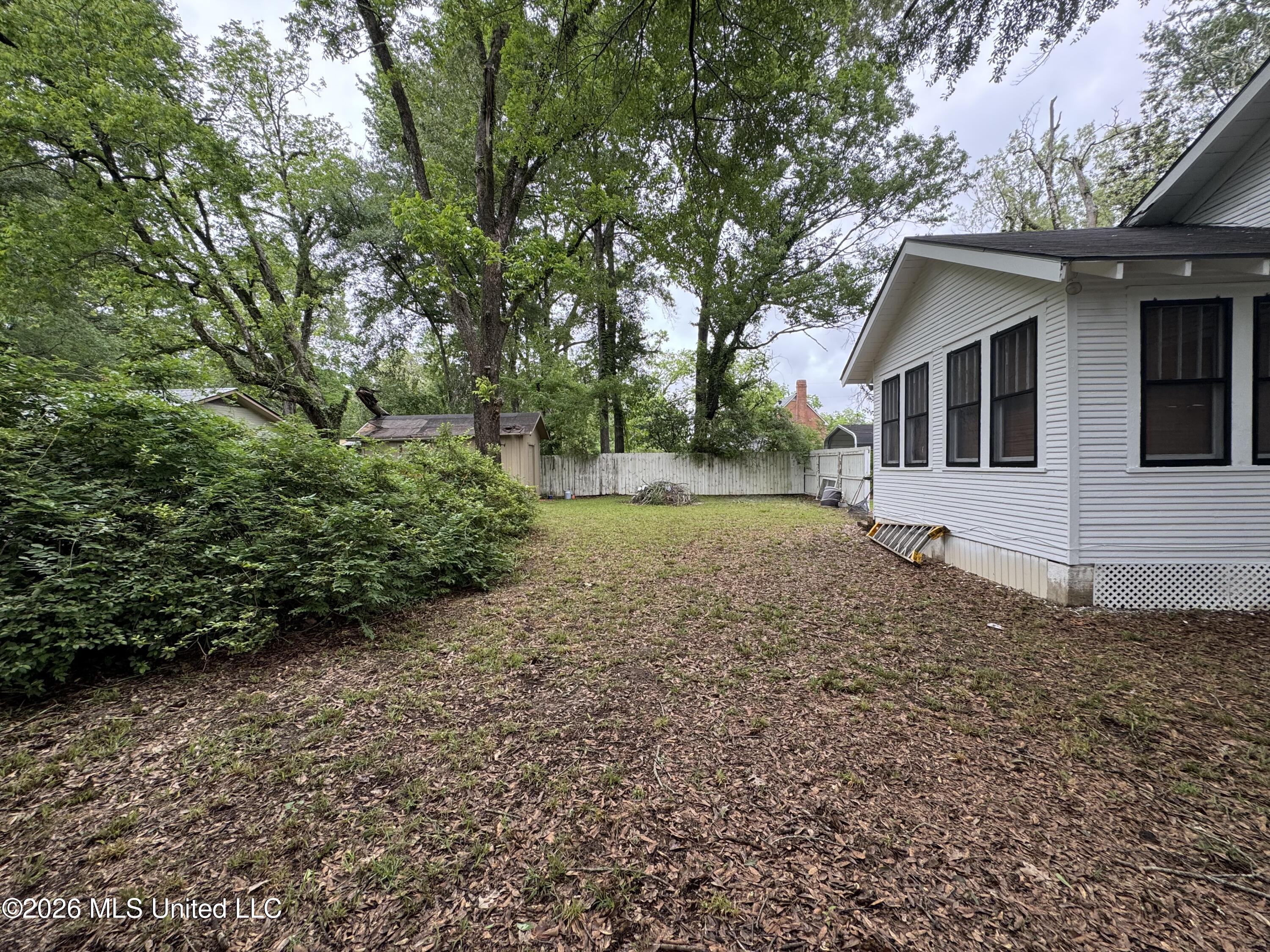 124 S Lafayette Street Property Photo 11