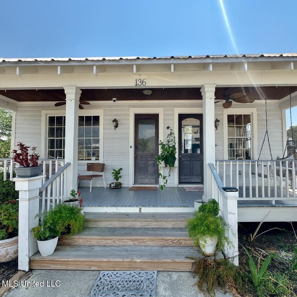 136 Main Street Property Photo 1