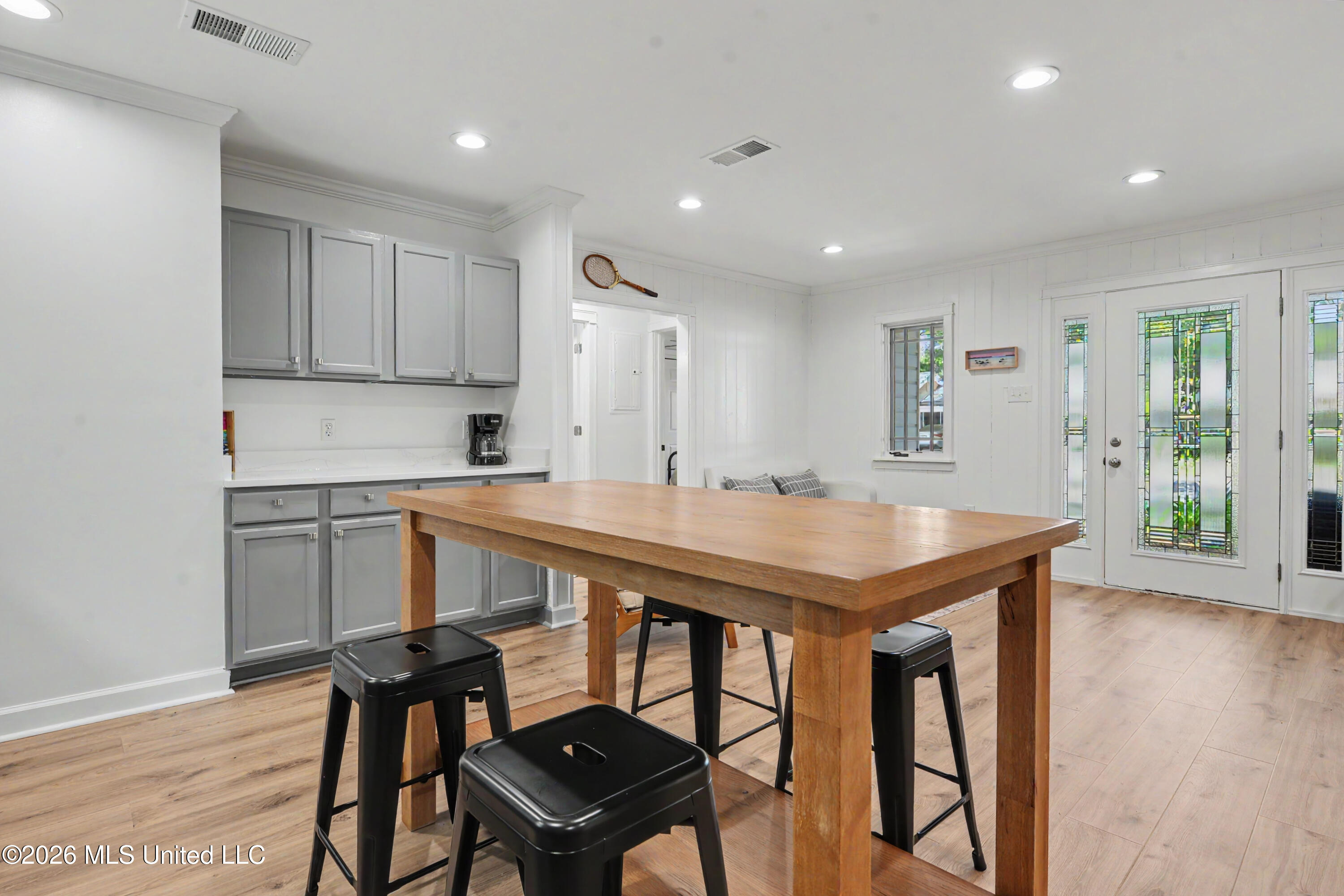 426 Demontluzin Avenue Property Photo 6