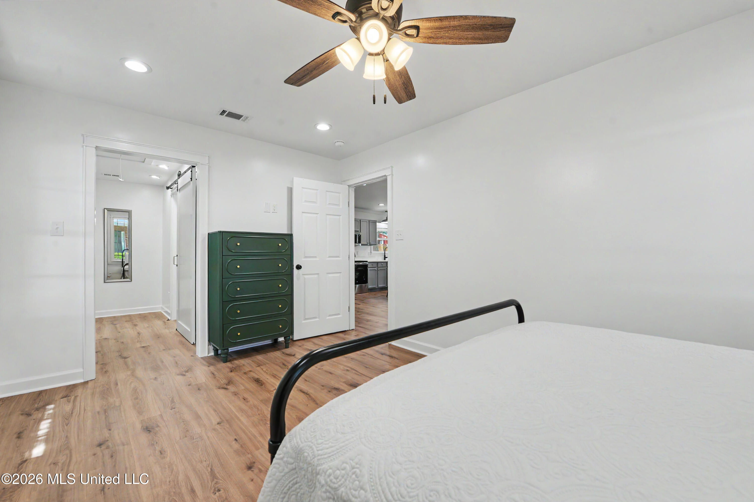 426 Demontluzin Avenue Property Photo 18