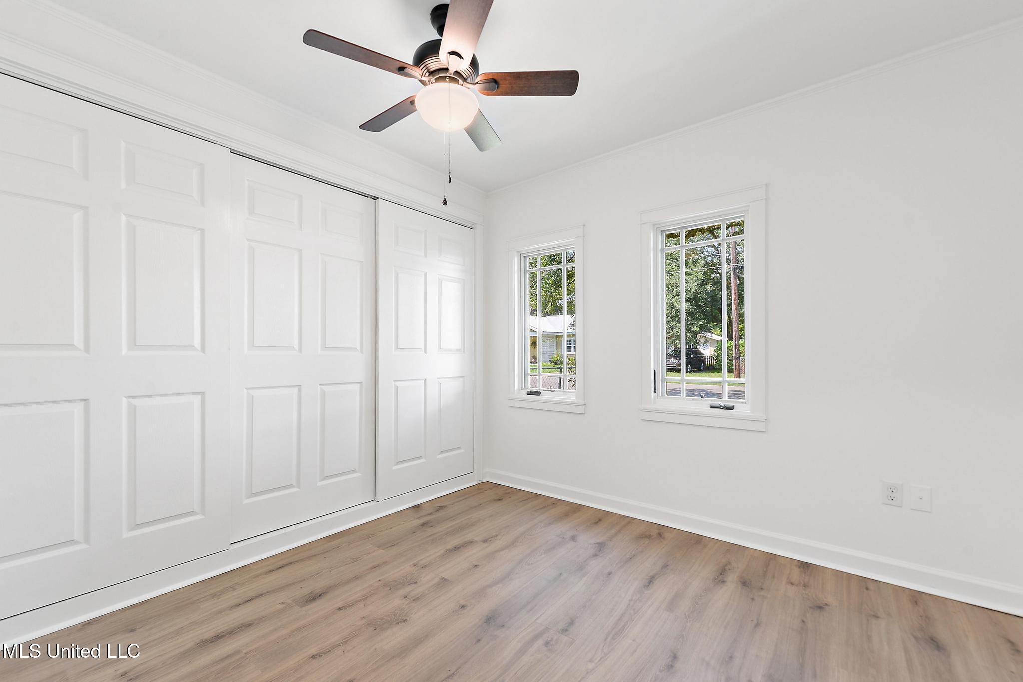 426 Demontluzin Avenue Property Photo 33
