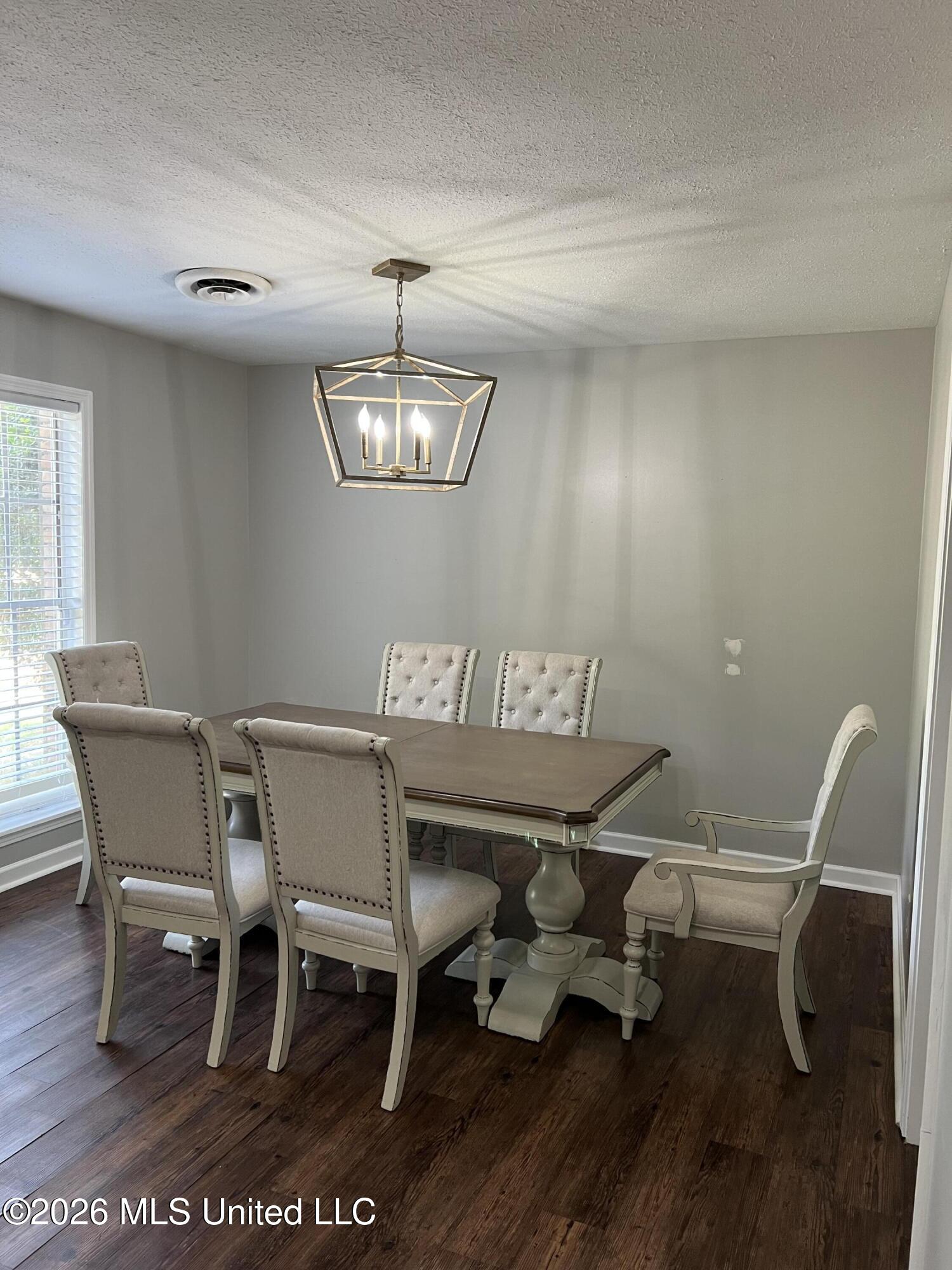 5230 Ridgewood Road Property Photo 7