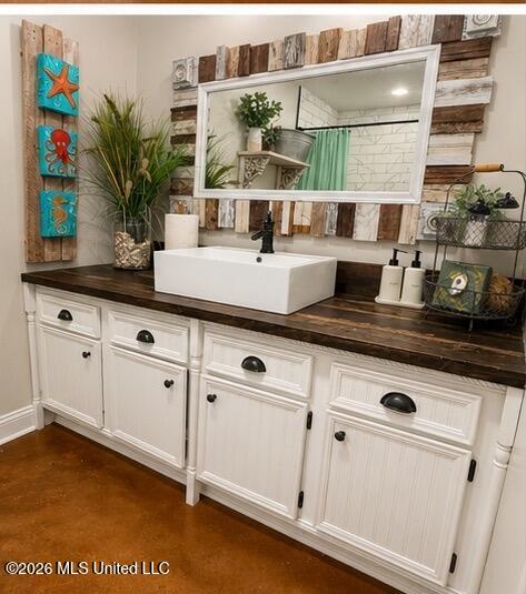 14704 Pine Ridge Road Property Photo 10