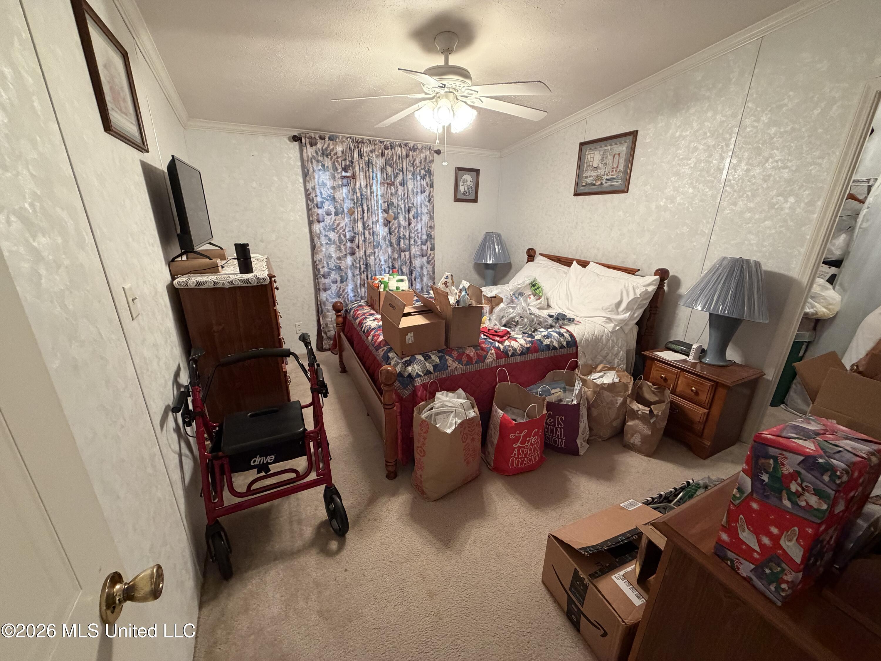 15566 Highway 15 Boulevard Property Photo 4