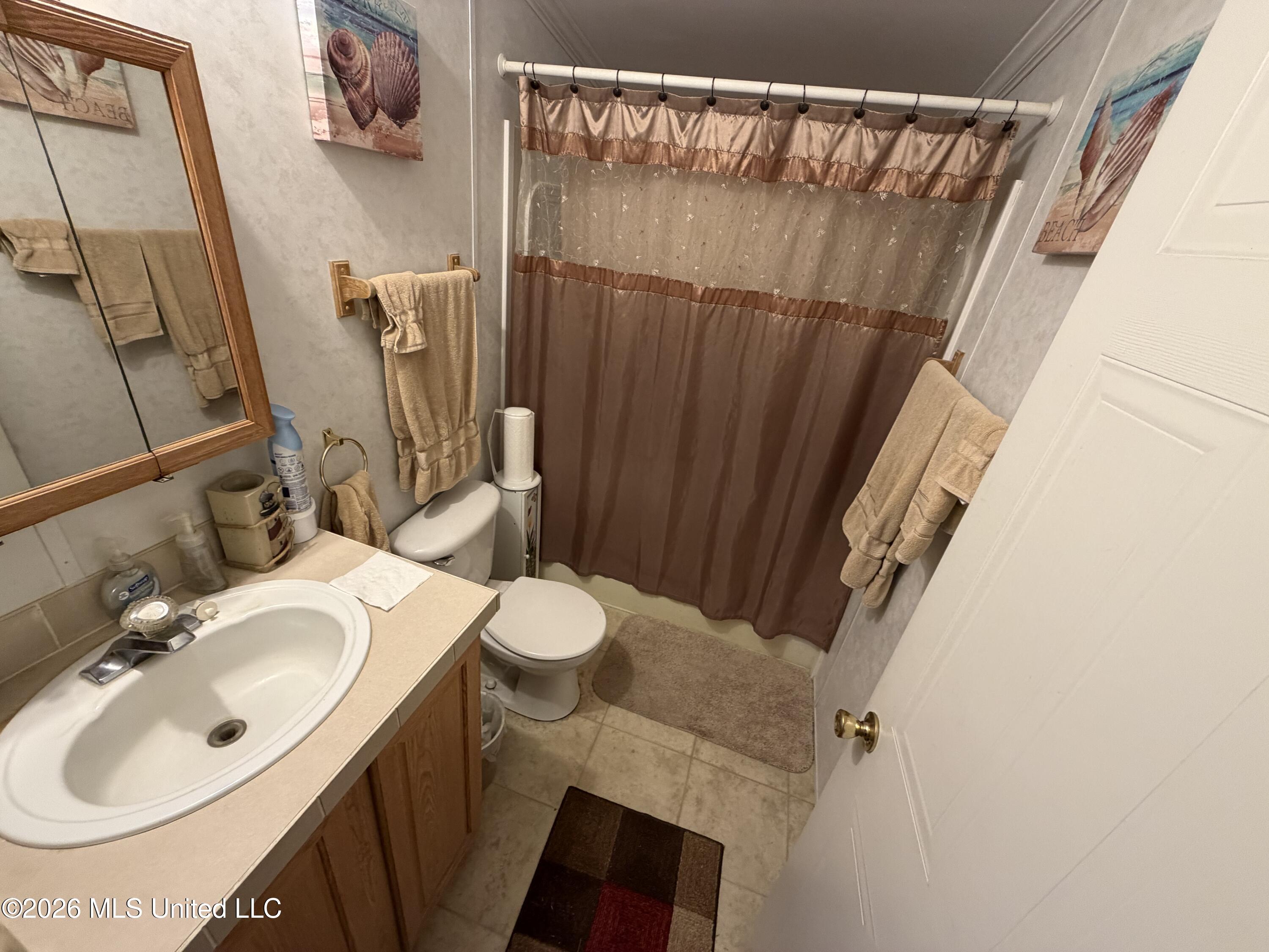 15566 Highway 15 Boulevard Property Photo 6