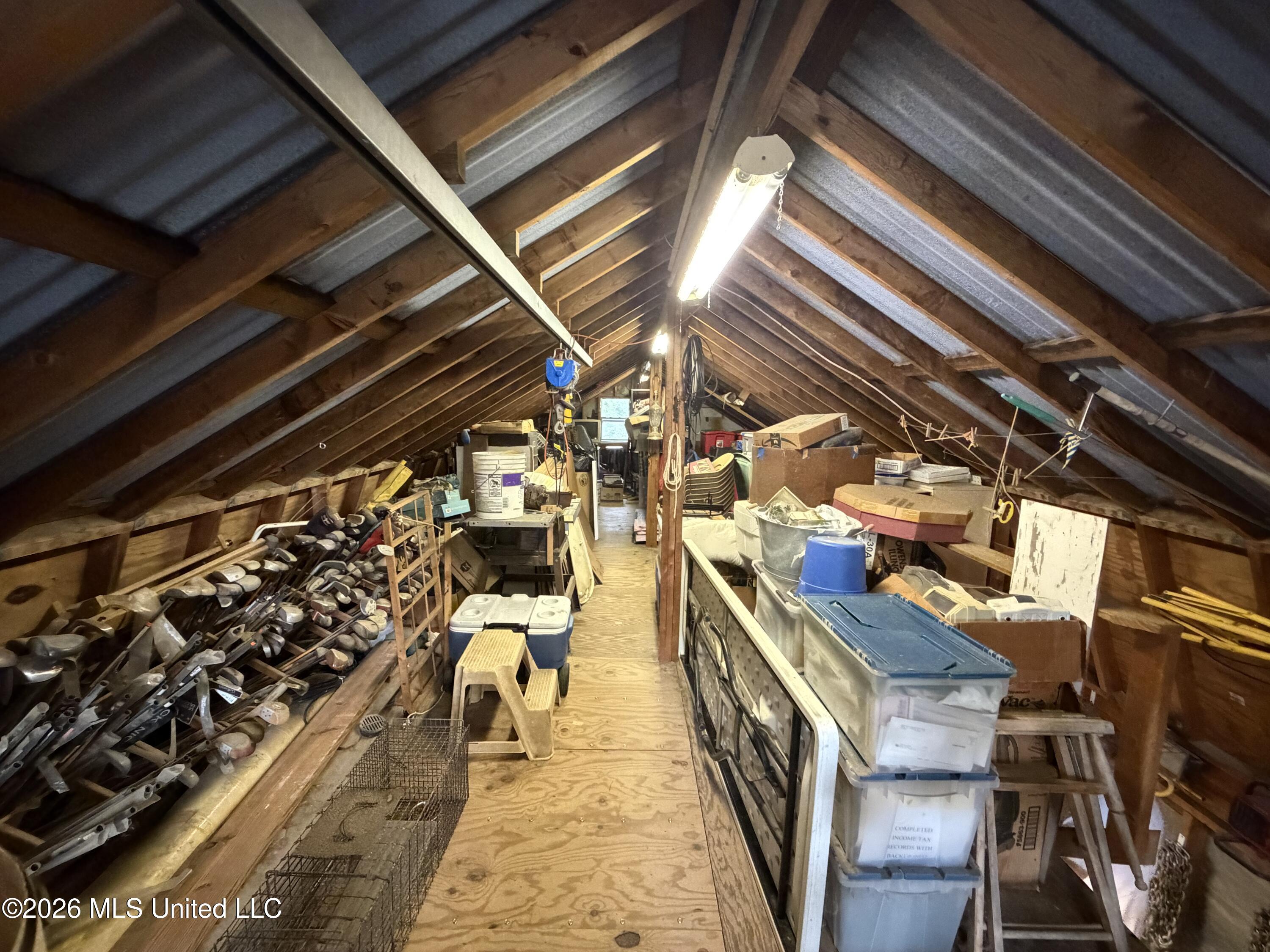 15566 Highway 15 Boulevard Property Photo 11