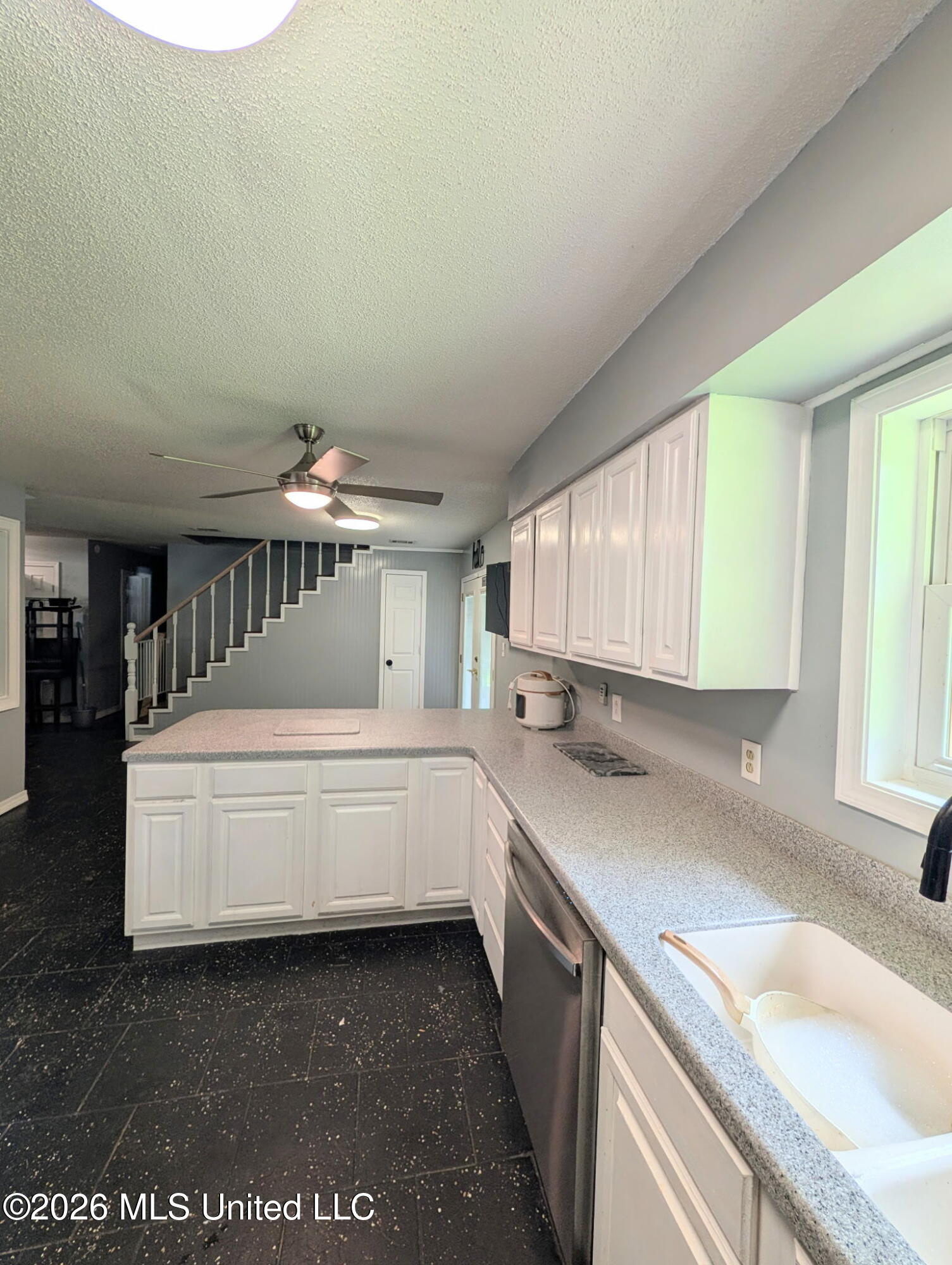 10198 Gorenflo Road Property Photo 7