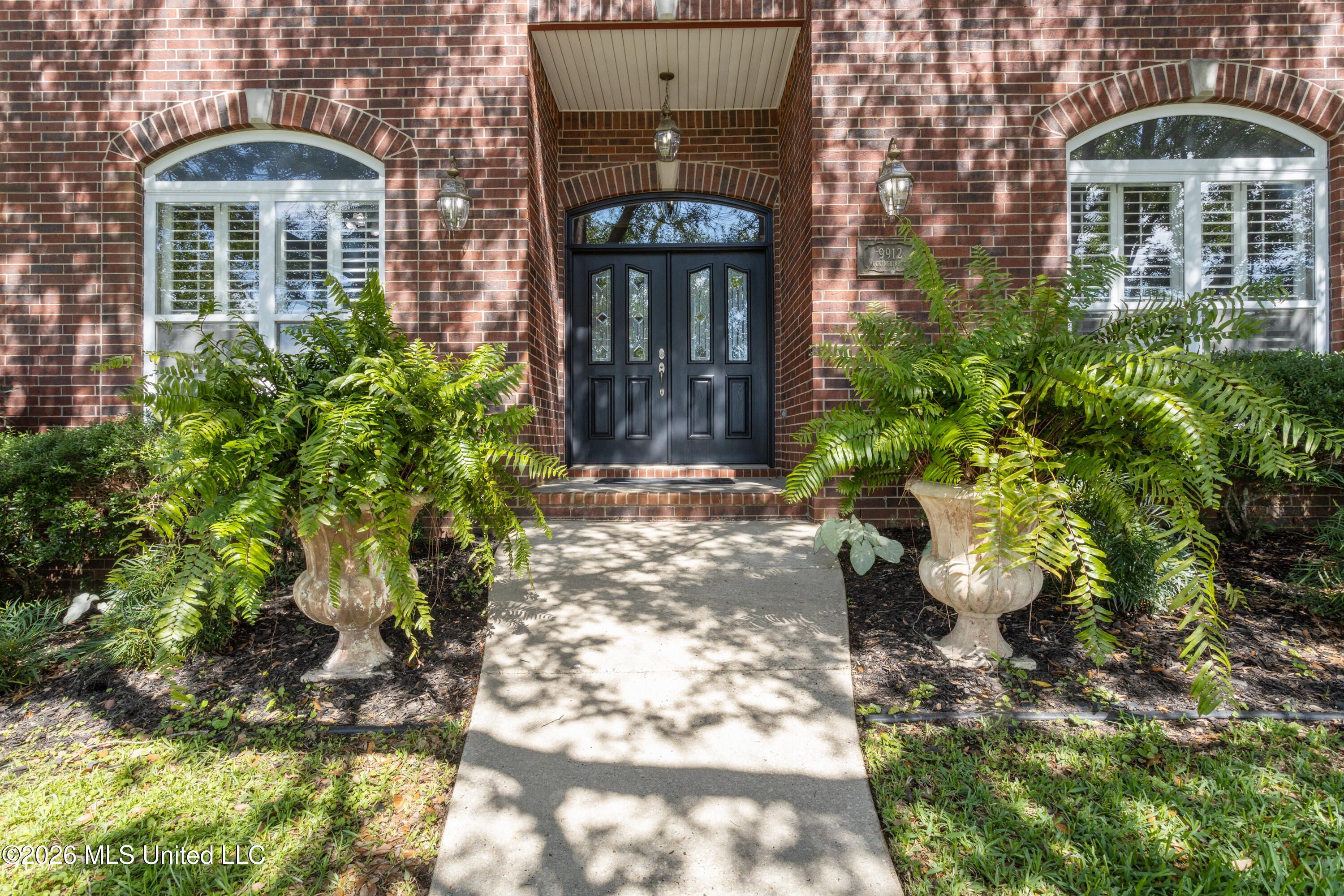 9912 Mockingbird Circle Property Photo 5