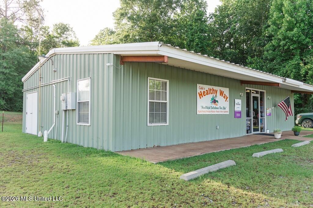 10155 Highway 11 Property Photo 3