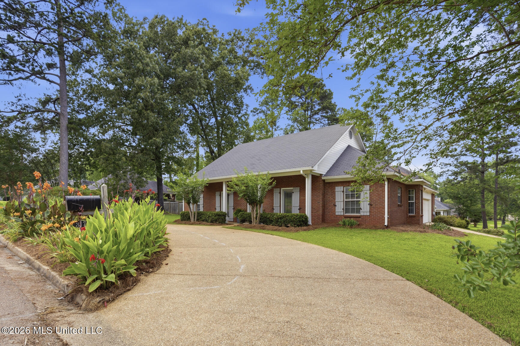 317 Woodrun Drive Property Photo 1