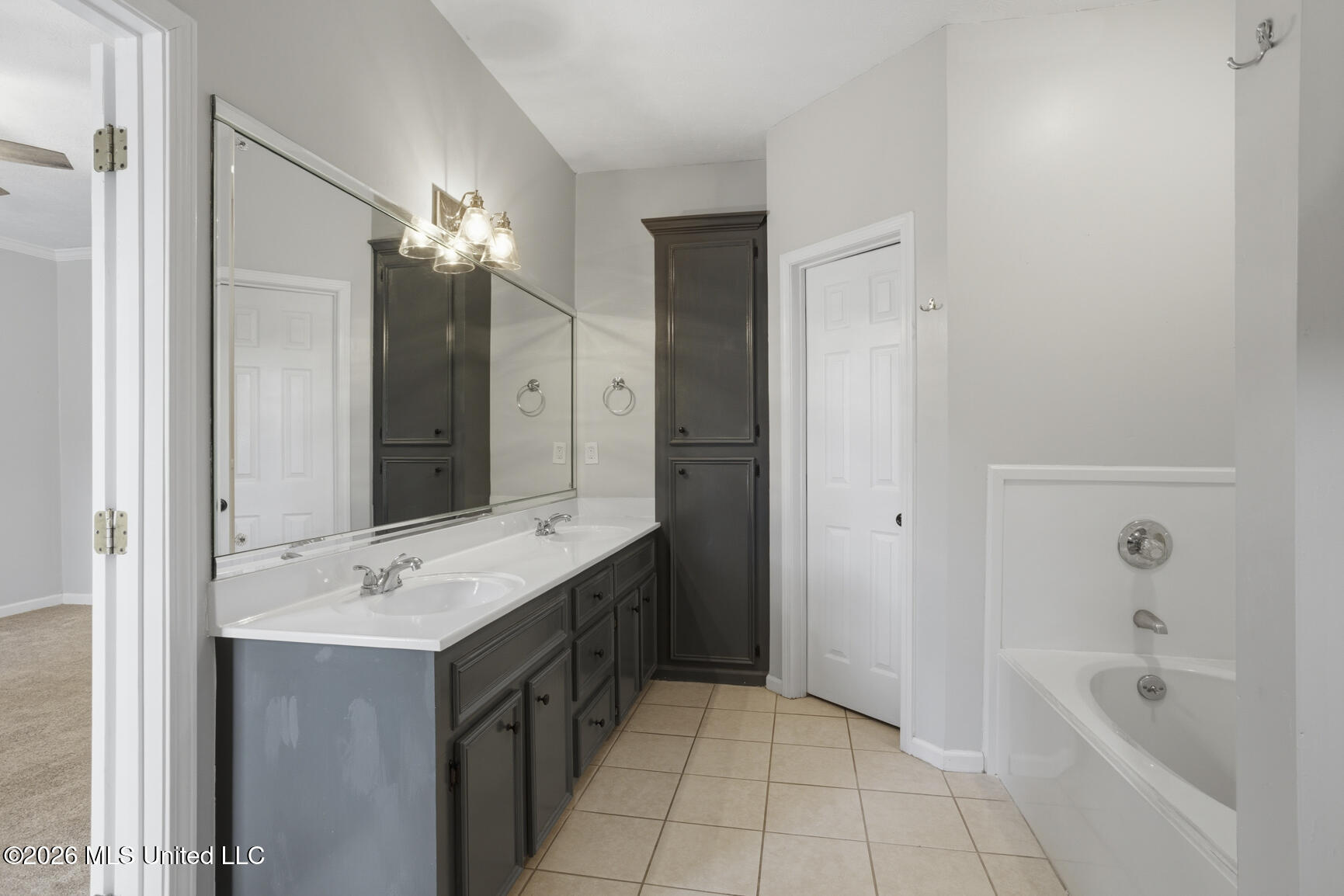 317 Woodrun Drive Property Photo 23