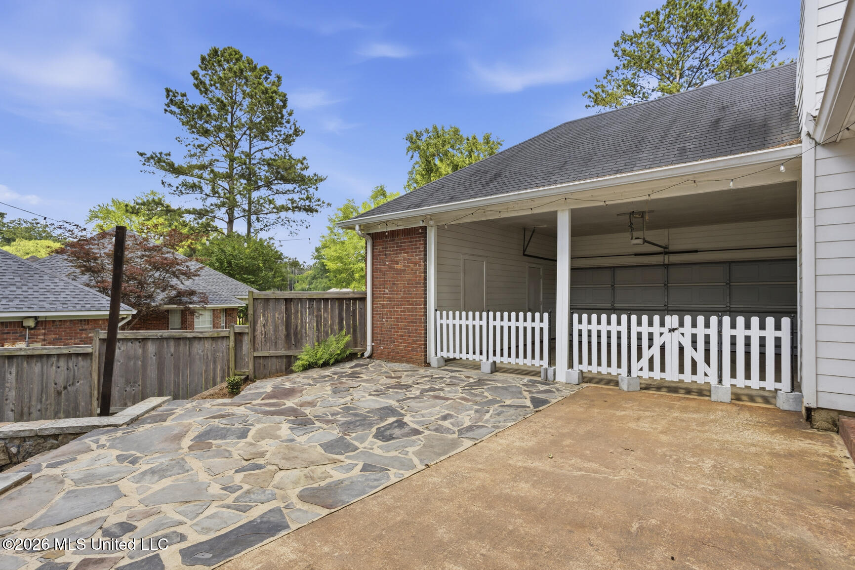 317 Woodrun Drive Property Photo 27