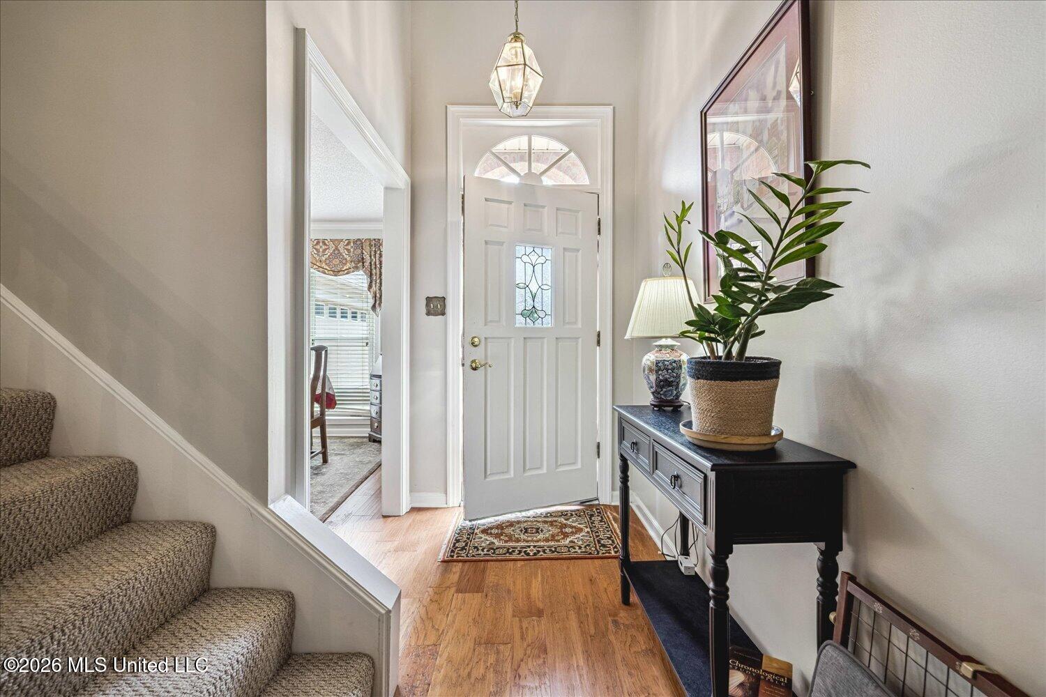 6595 Masters Drive Property Photo 5