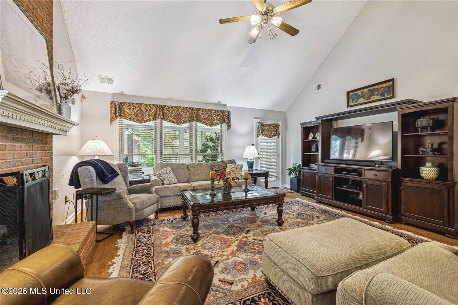 6595 Masters Drive Property Photo 7
