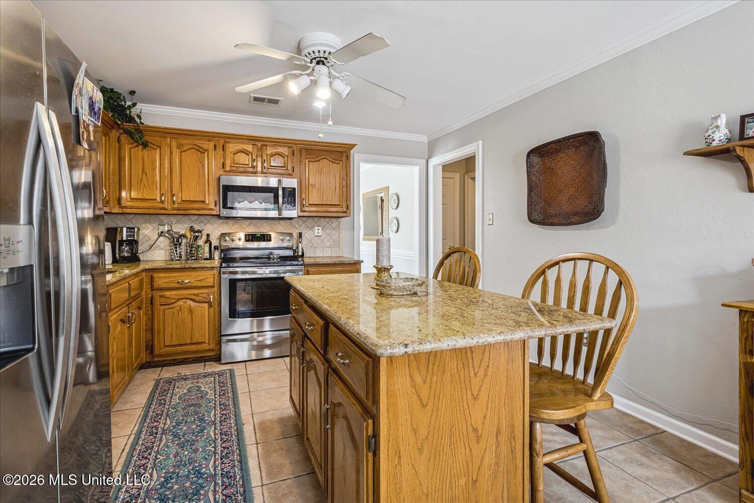 6595 Masters Drive Property Photo 10
