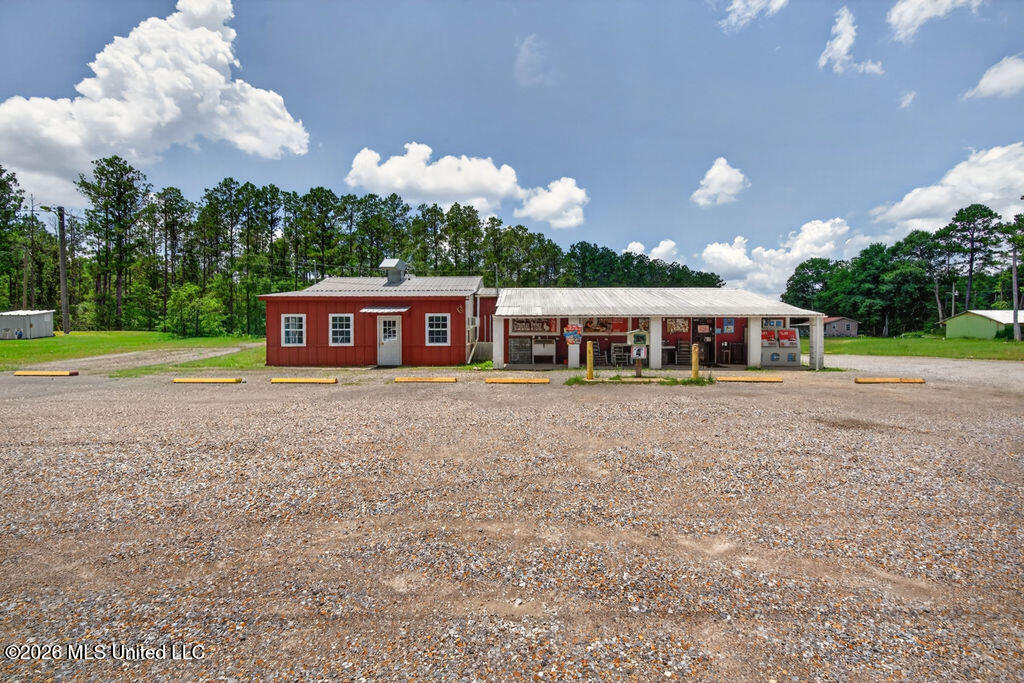 11 Cut-off Road Property Photo 3