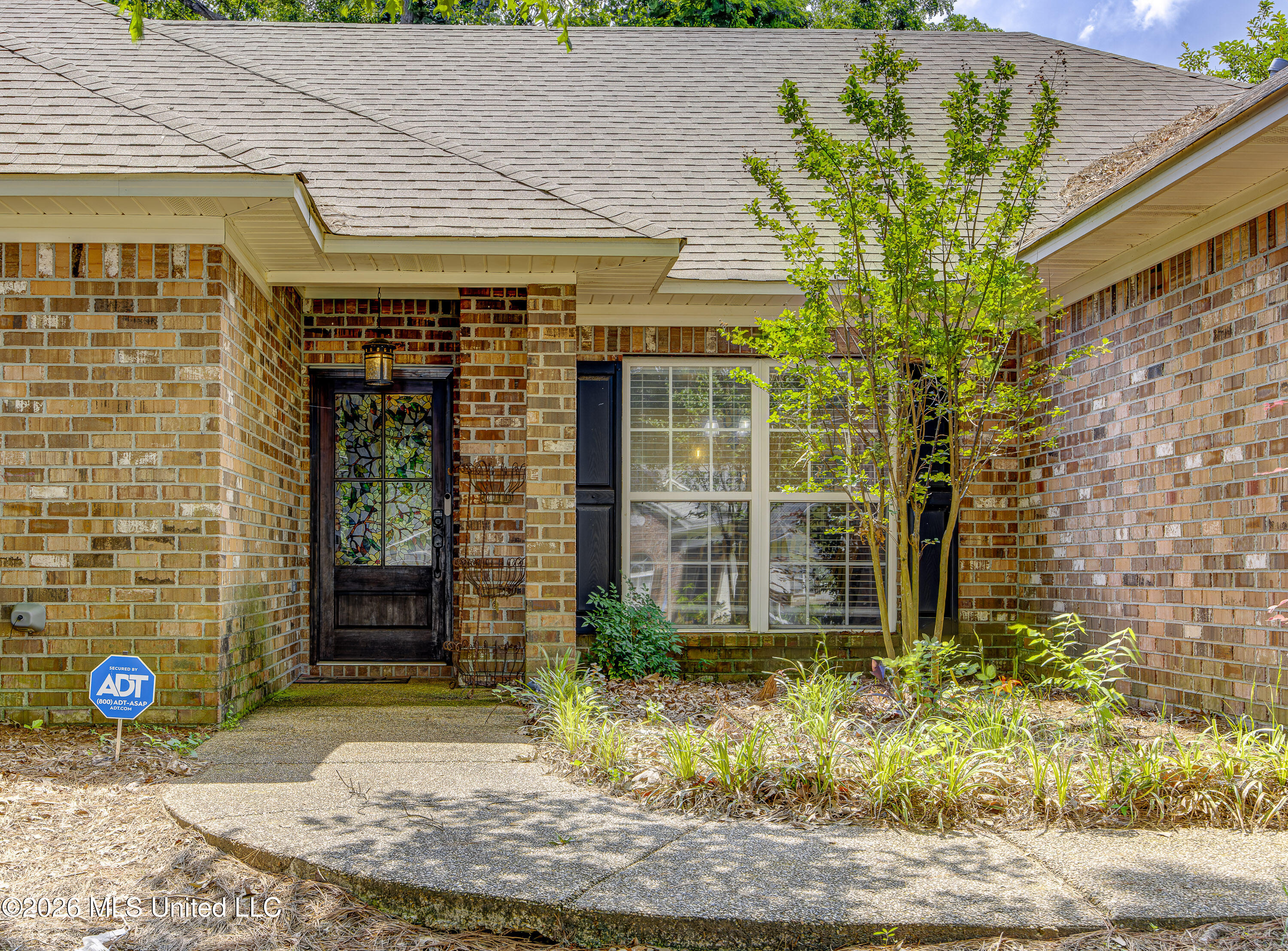 107 Manchester Drive Property Photo 2