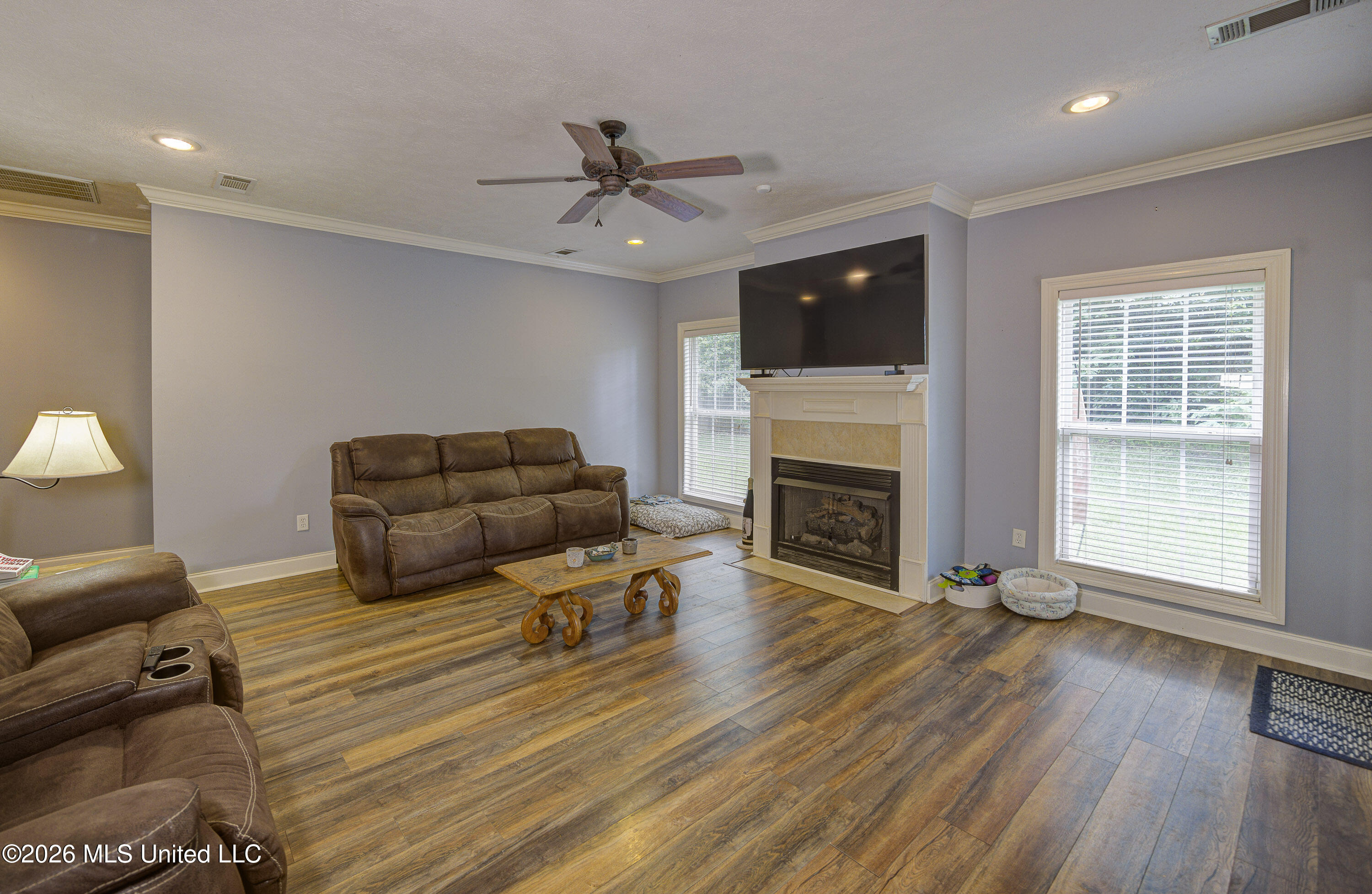 107 Manchester Drive Property Photo 6