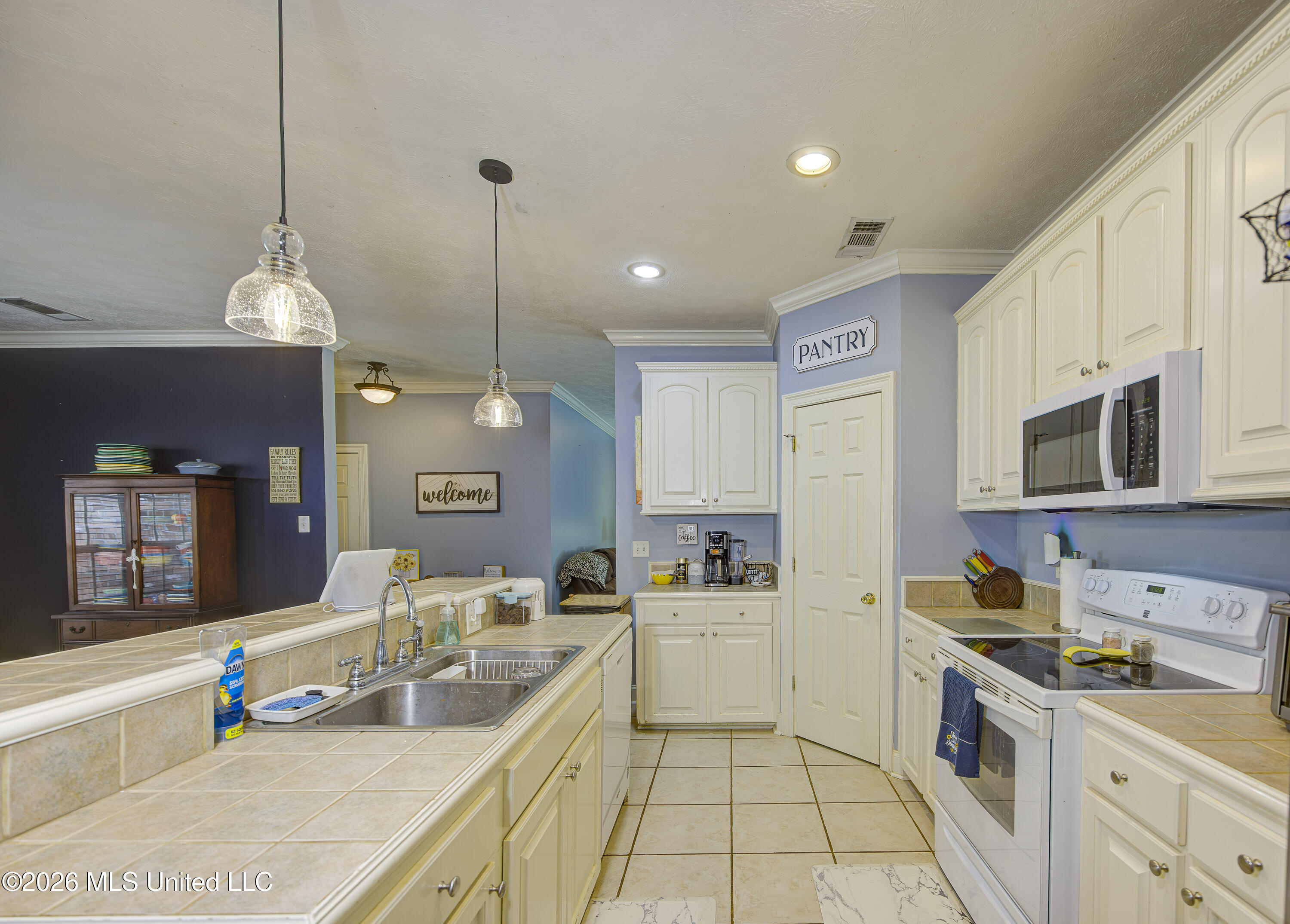 107 Manchester Drive Property Photo 13
