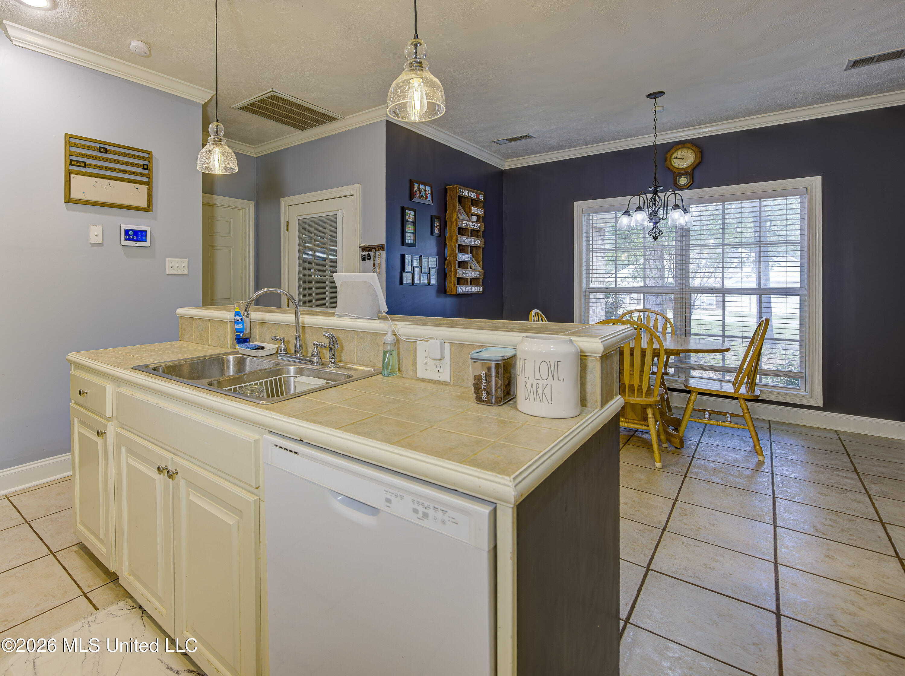 107 Manchester Drive Property Photo 16