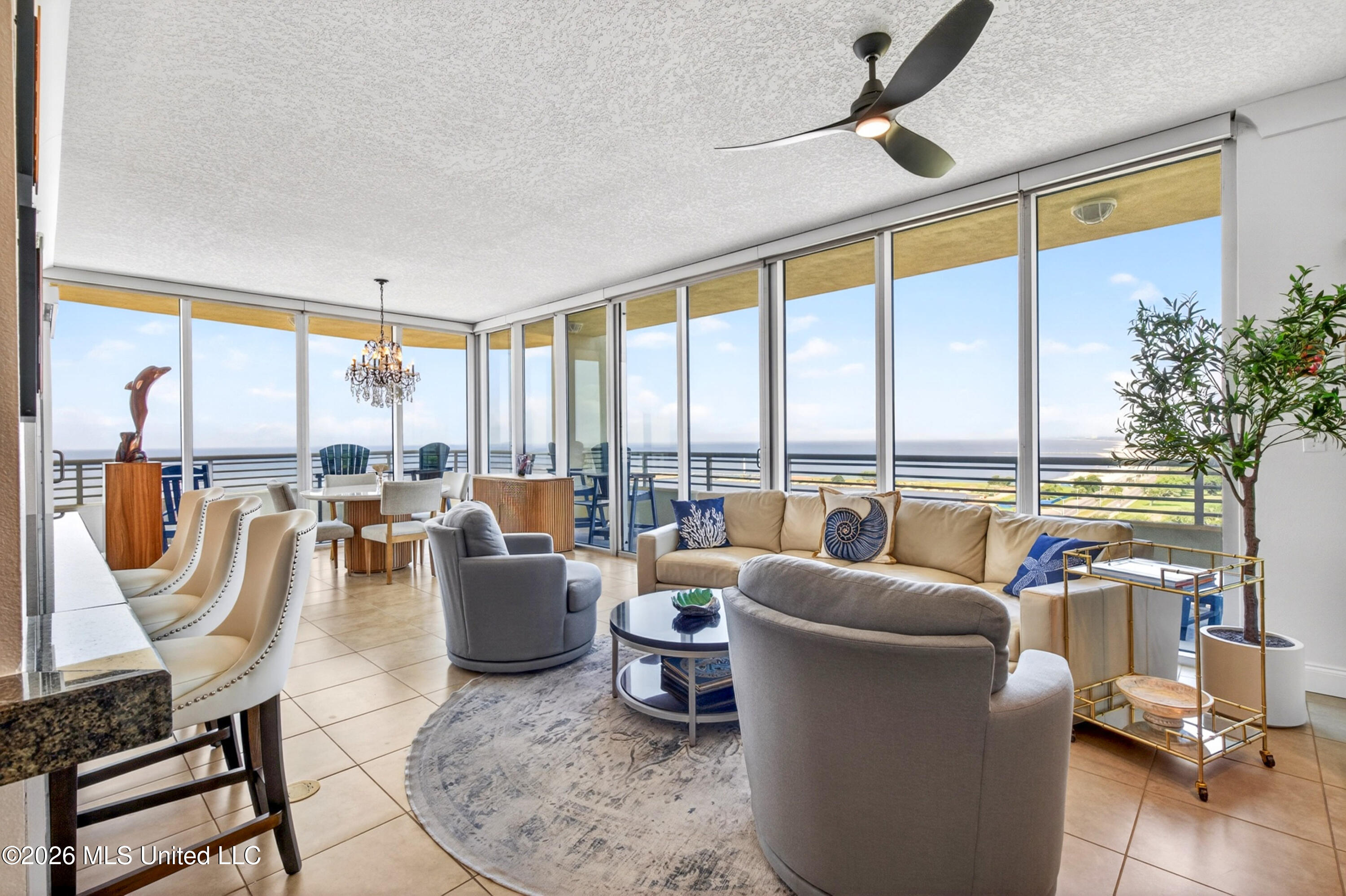 2060 Beach Boulevard Property Photo 6