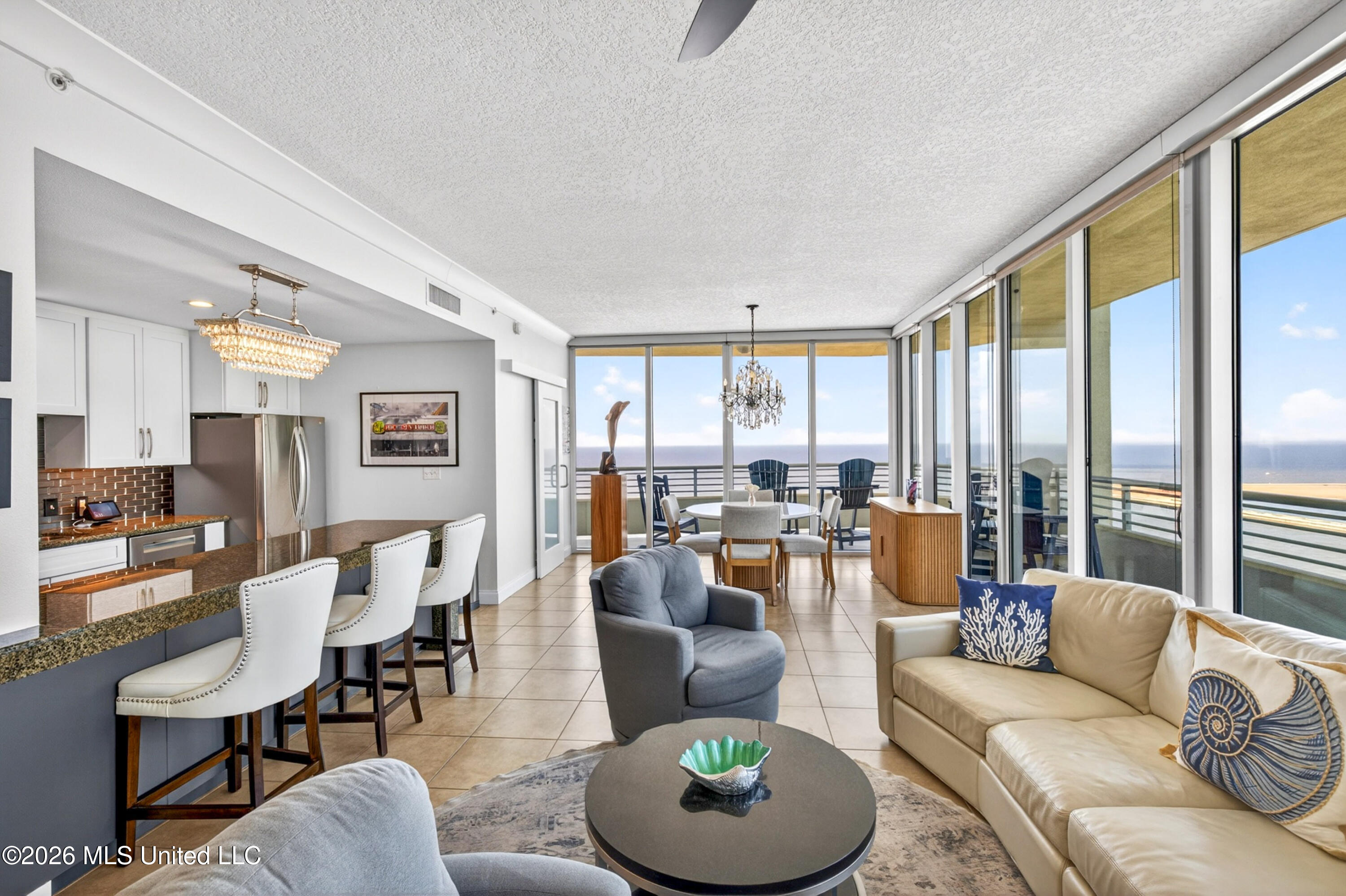 2060 Beach Boulevard Property Photo 7