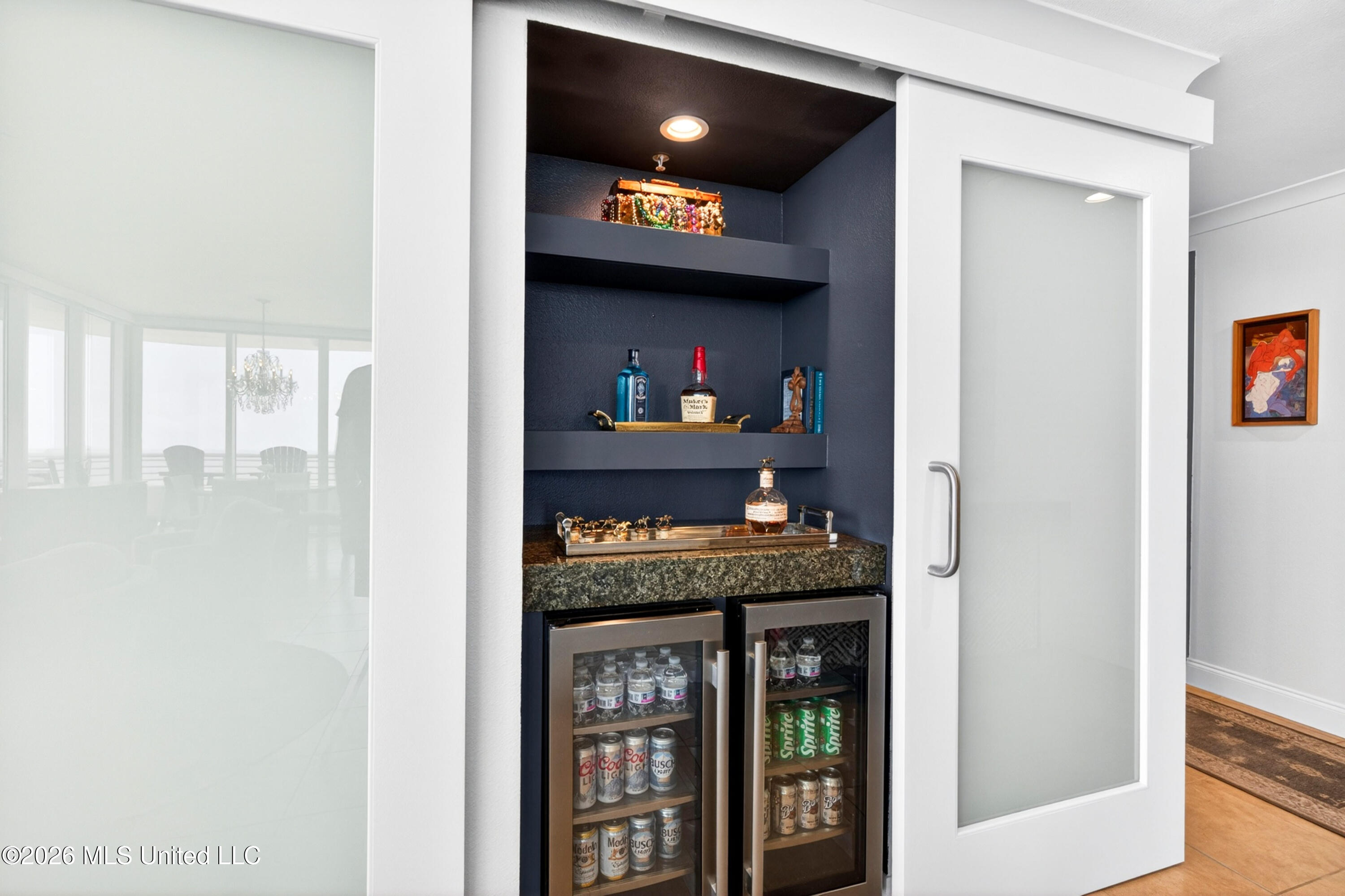 2060 Beach Boulevard Property Photo 8